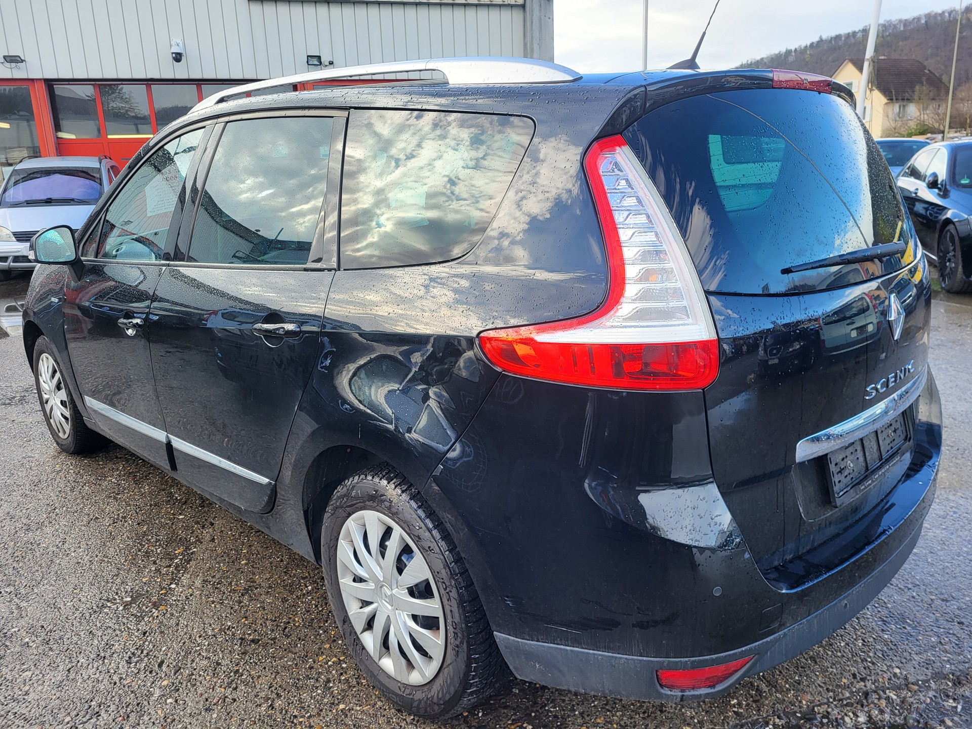 RENAULT Grand Scénic 1.5 dCi Bose EDC-image-4