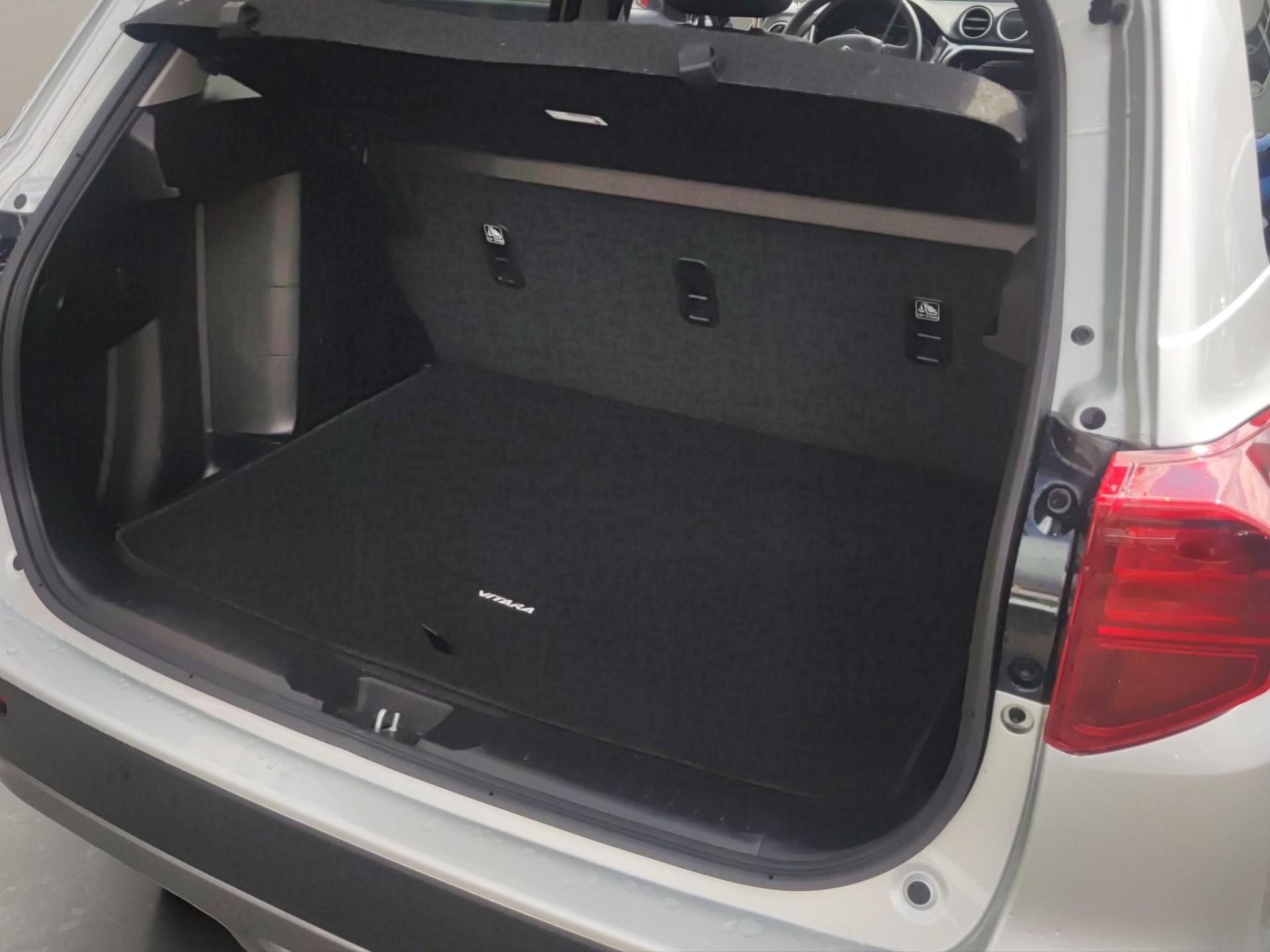 SUZUKI Vitara 1.4 T Compact Top Hybrid 4x4-image-13