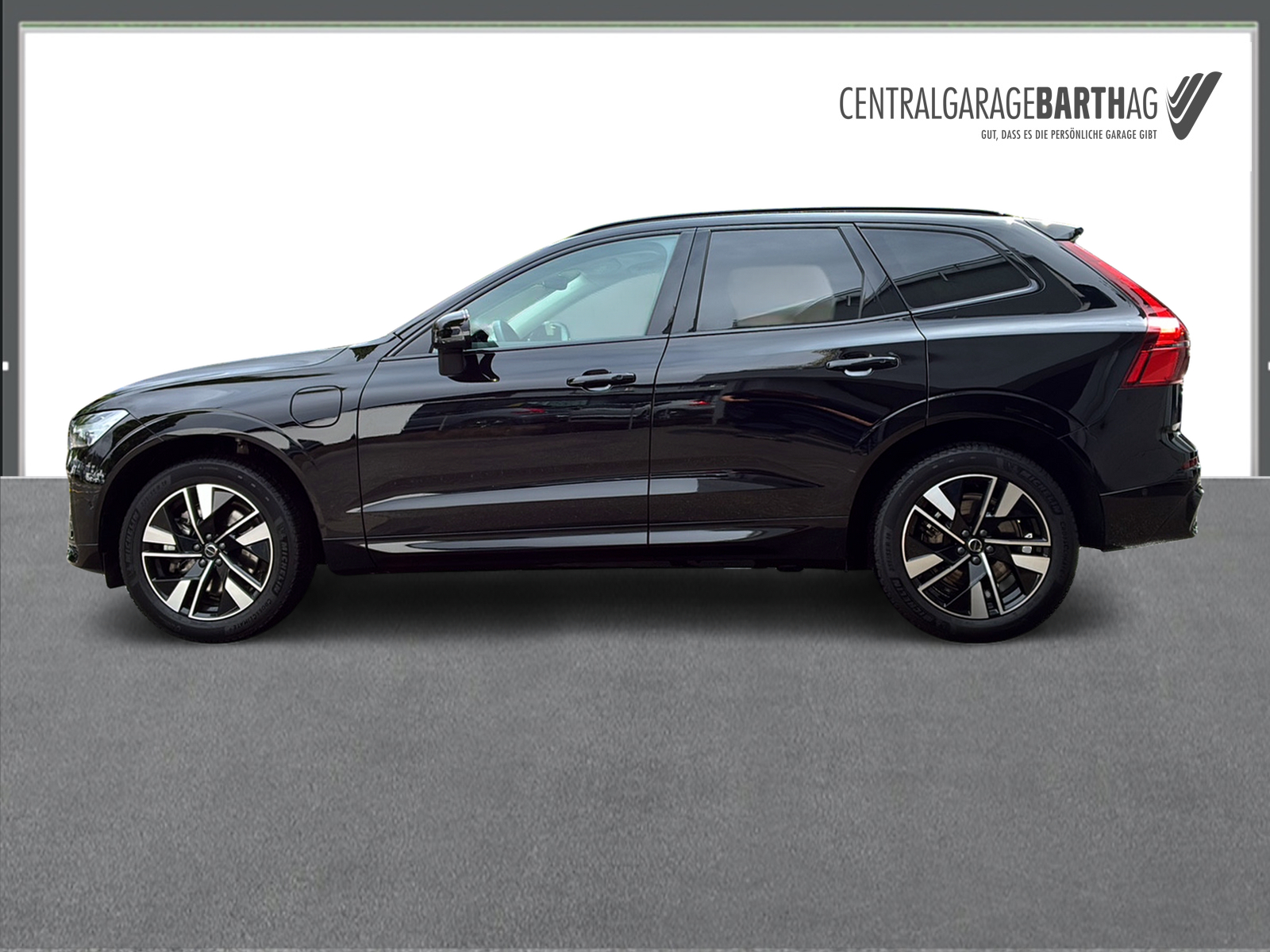 VOLVO XC60 2.0 T8 TE Plus Dark eAWD-image-3