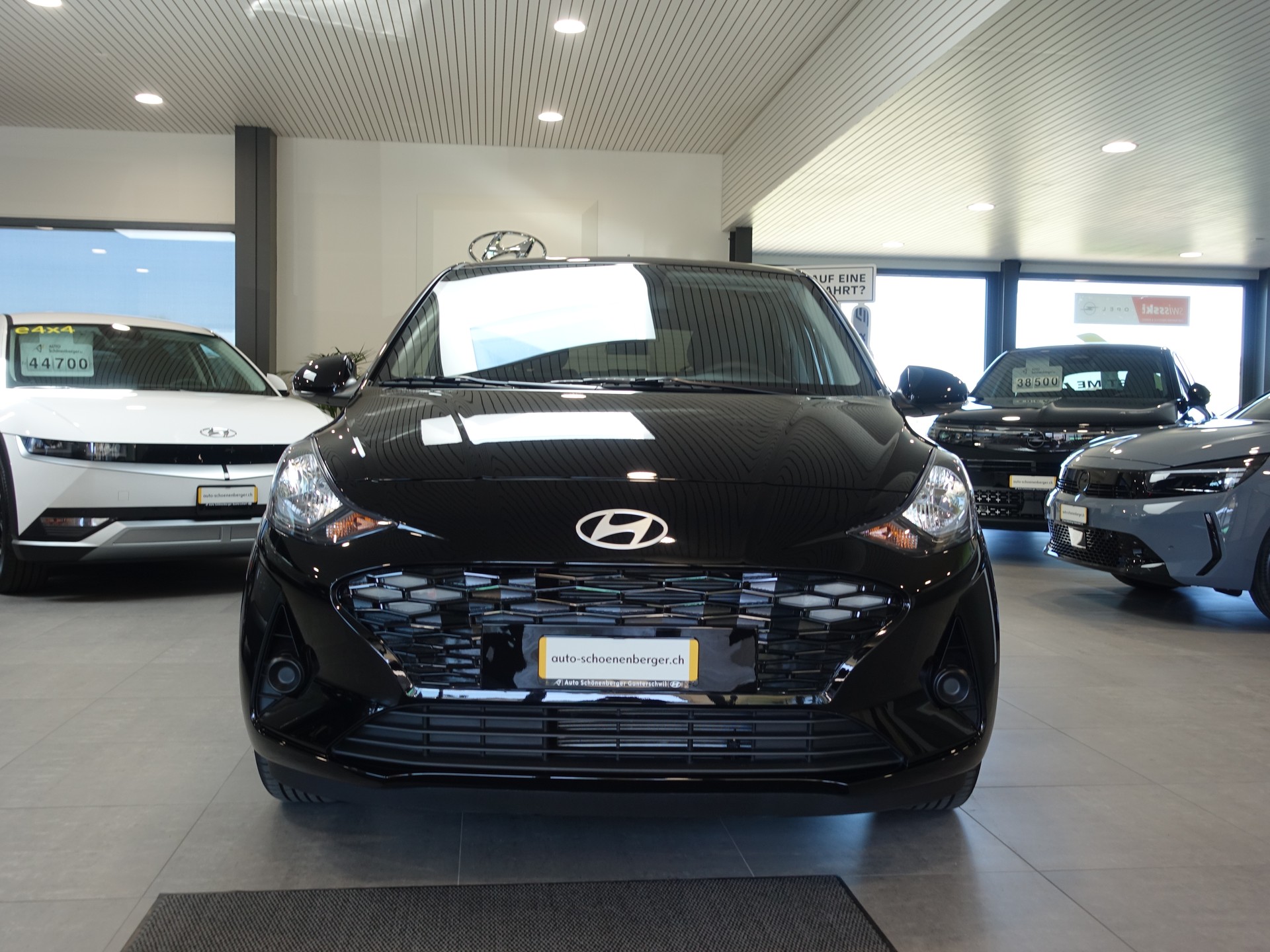 HYUNDAI i10 1.2 Amplia Aut.-image-4