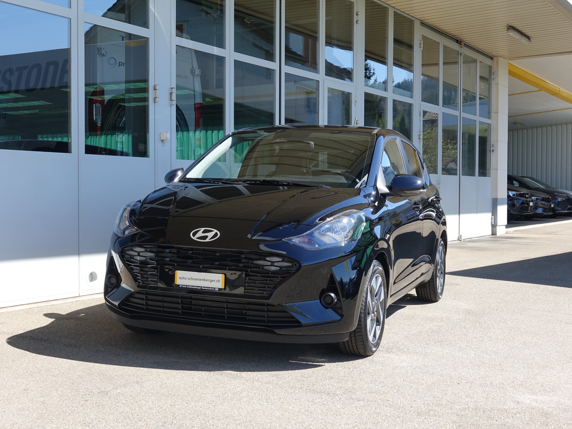 HYUNDAI i10 1.2 Amplia Aut.-image-17