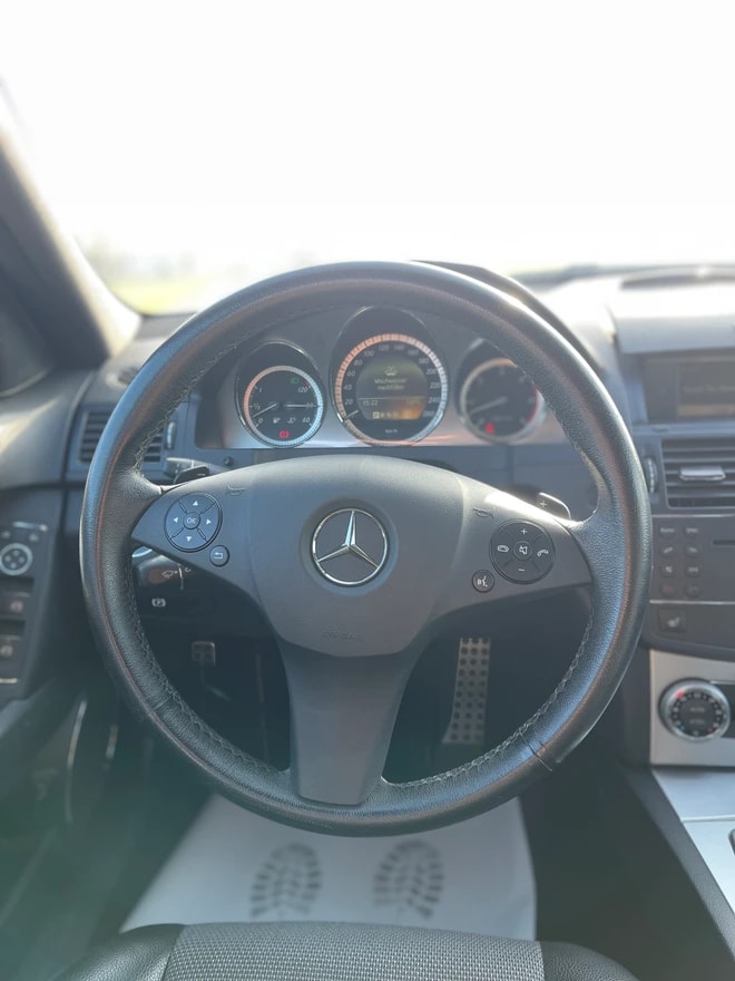 MERCEDES-BENZ C 350 CDI (320 CDI) Elégance 4Matic 7G-Tronic-image-13