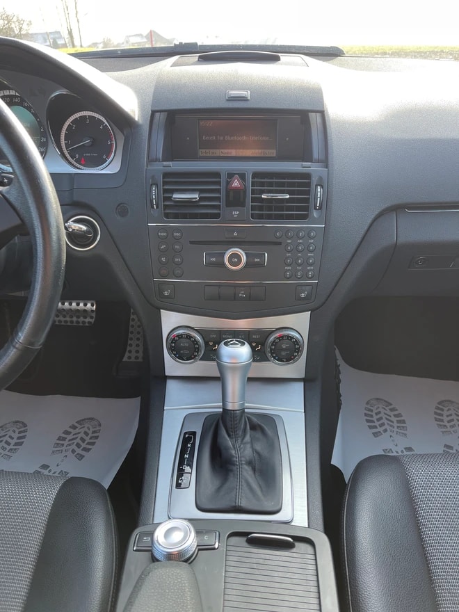 MERCEDES-BENZ C 350 CDI (320 CDI) Elégance 4Matic 7G-Tronic-image-12