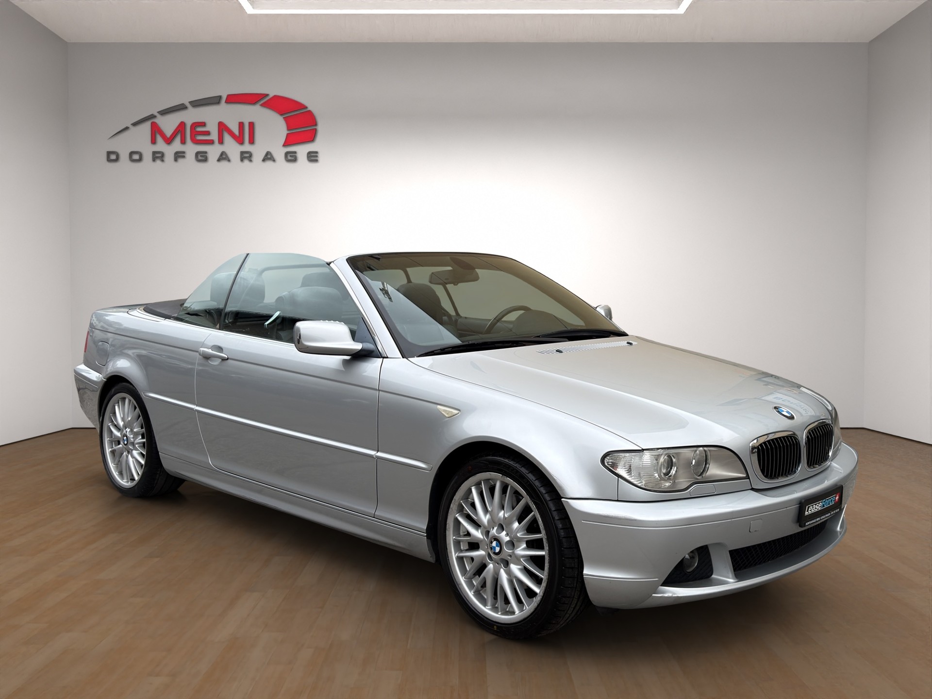 BMW 330Ci Cabriolet-image-0