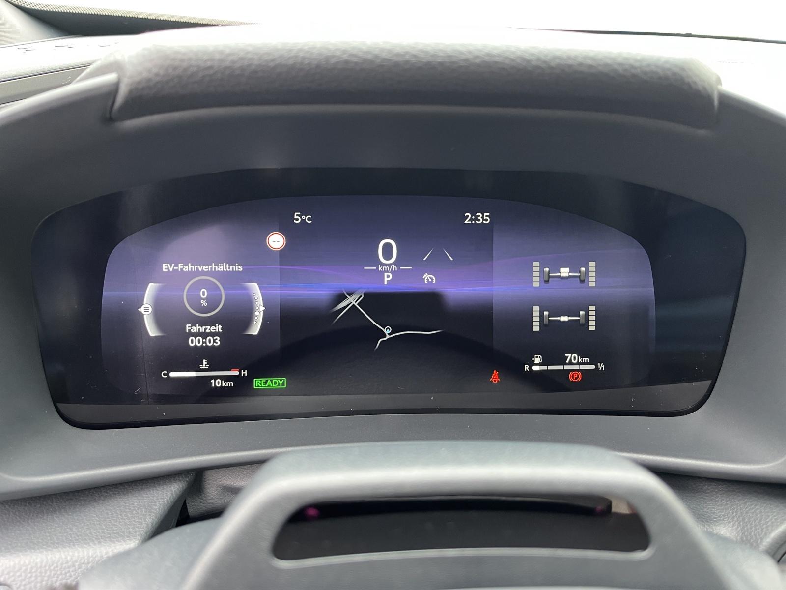 TOYOTA C-HR 2.0 HEV Swiss Edition 4x4-image-7