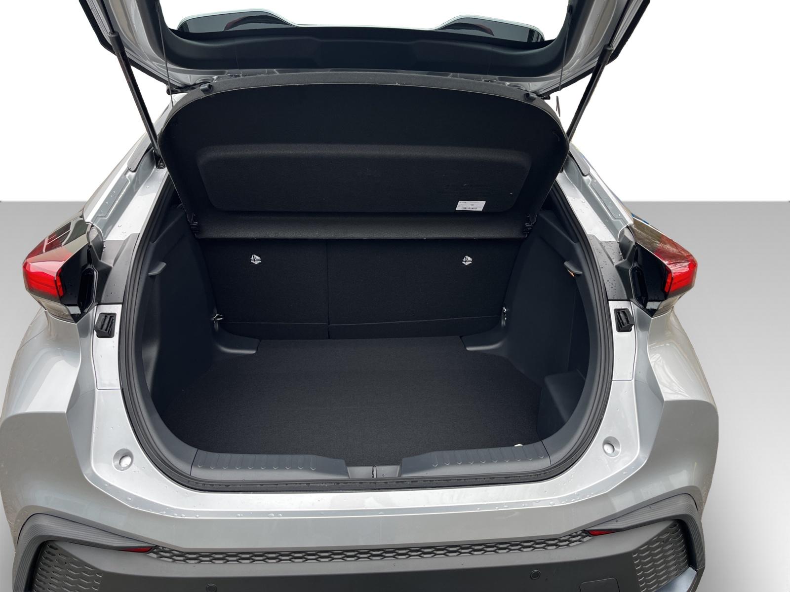 TOYOTA C-HR 2.0 HEV Swiss Edition 4x4-image-11