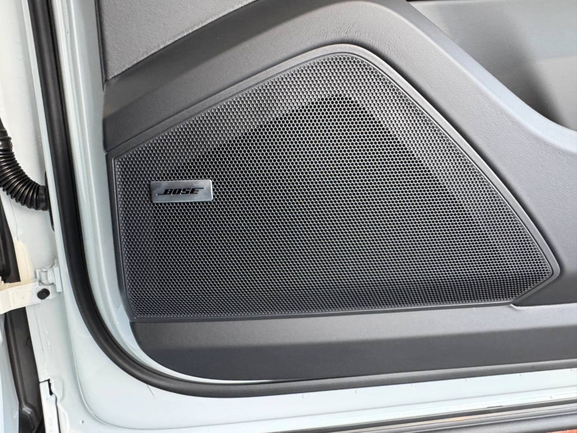 PORSCHE Cayenne Black Edition-image-24