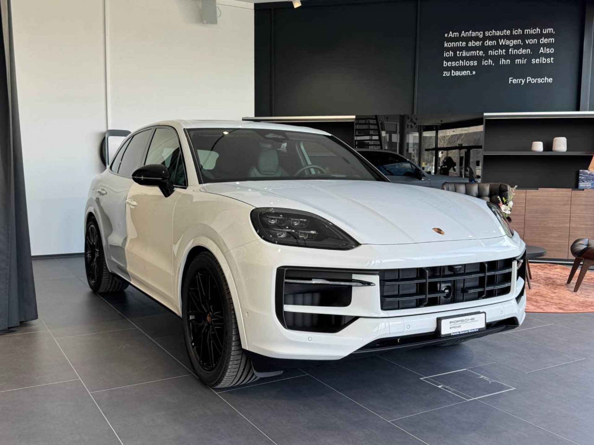 PORSCHE Cayenne Black Edition-image-9