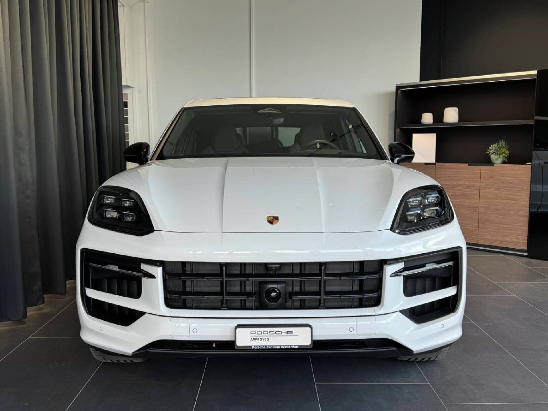 PORSCHE Cayenne Black Edition-image-5