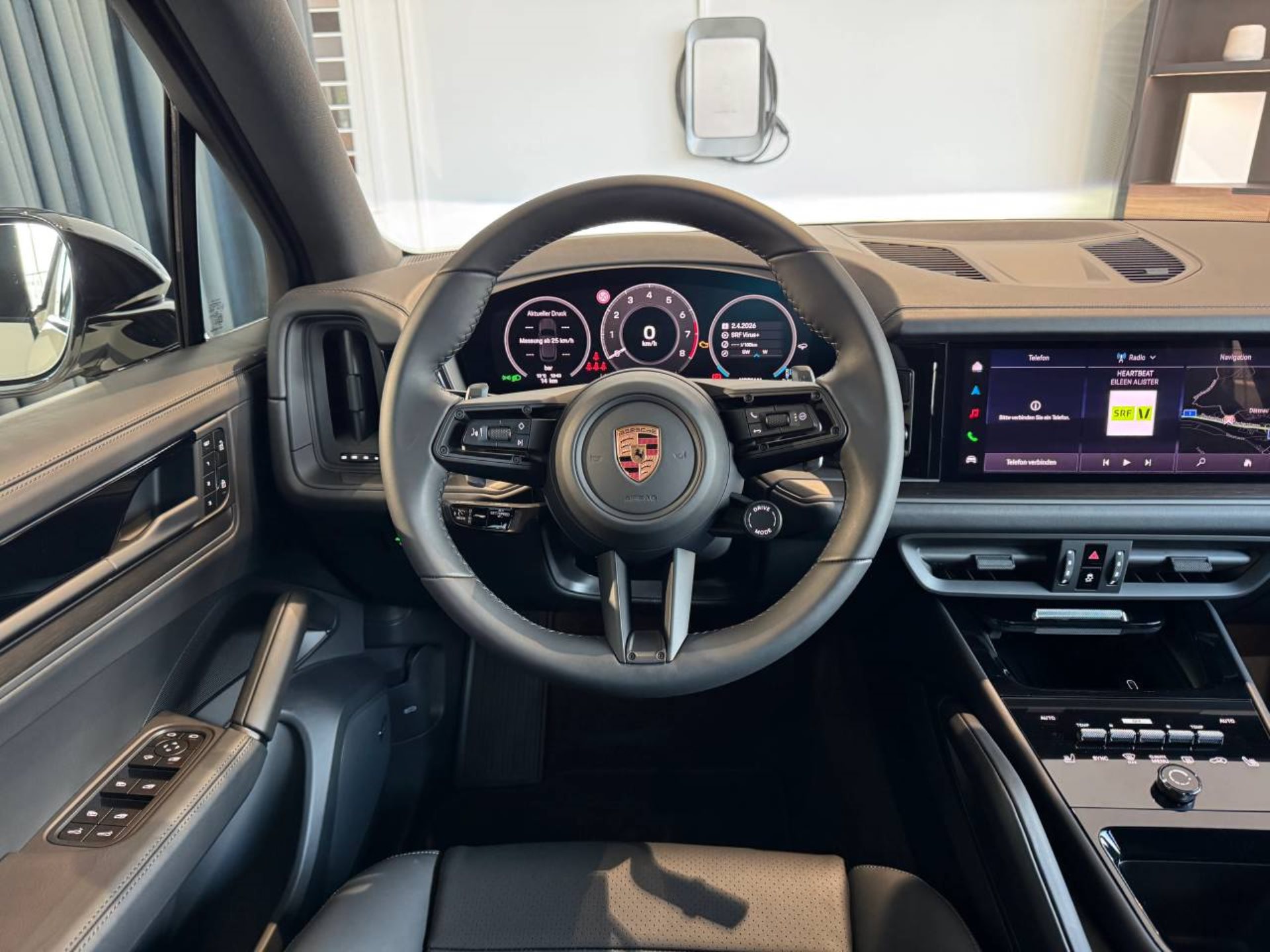 PORSCHE Cayenne Black Edition-image-14