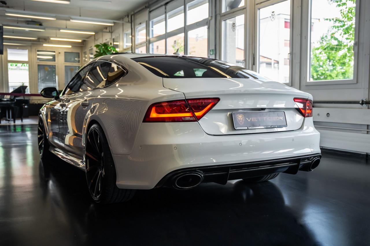 AUDI RS7 Sportback 4.0 TFSI V8 quattro S-tronic-image-3