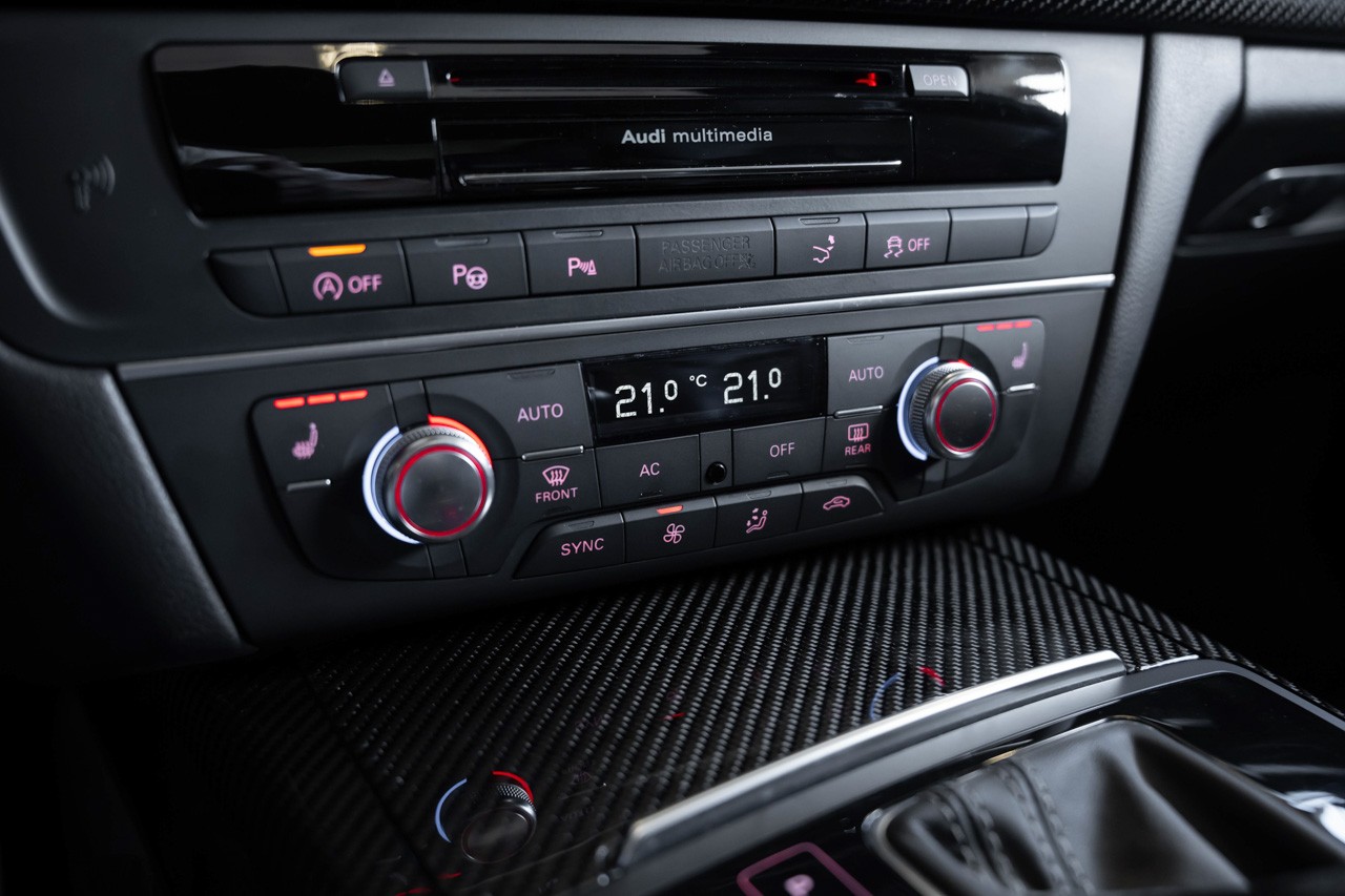 AUDI RS7 Sportback 4.0 TFSI V8 quattro S-tronic-image-26