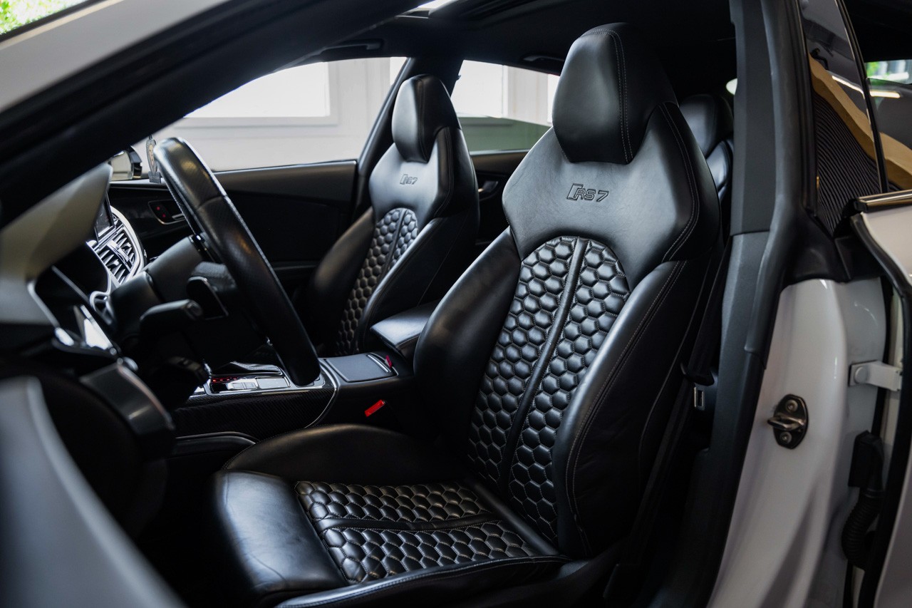 AUDI RS7 Sportback 4.0 TFSI V8 quattro S-tronic-image-13