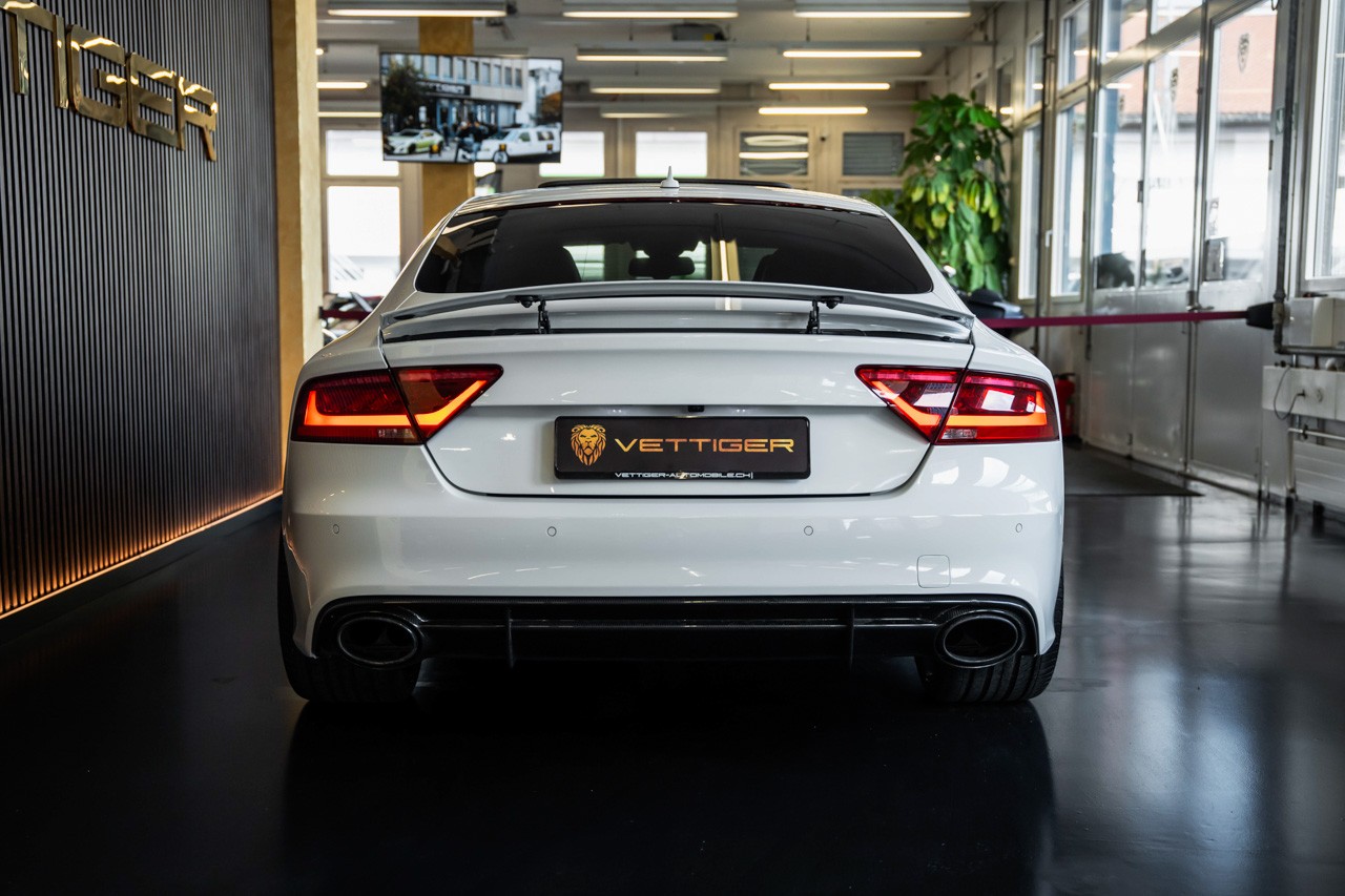 AUDI RS7 Sportback 4.0 TFSI V8 quattro S-tronic-image-4