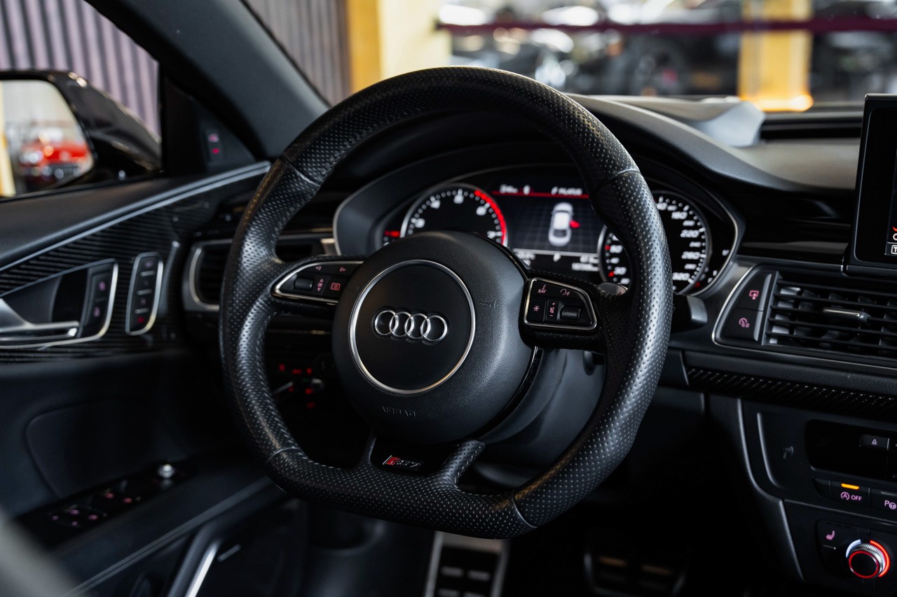 AUDI RS7 Sportback 4.0 TFSI V8 quattro S-tronic-image-38