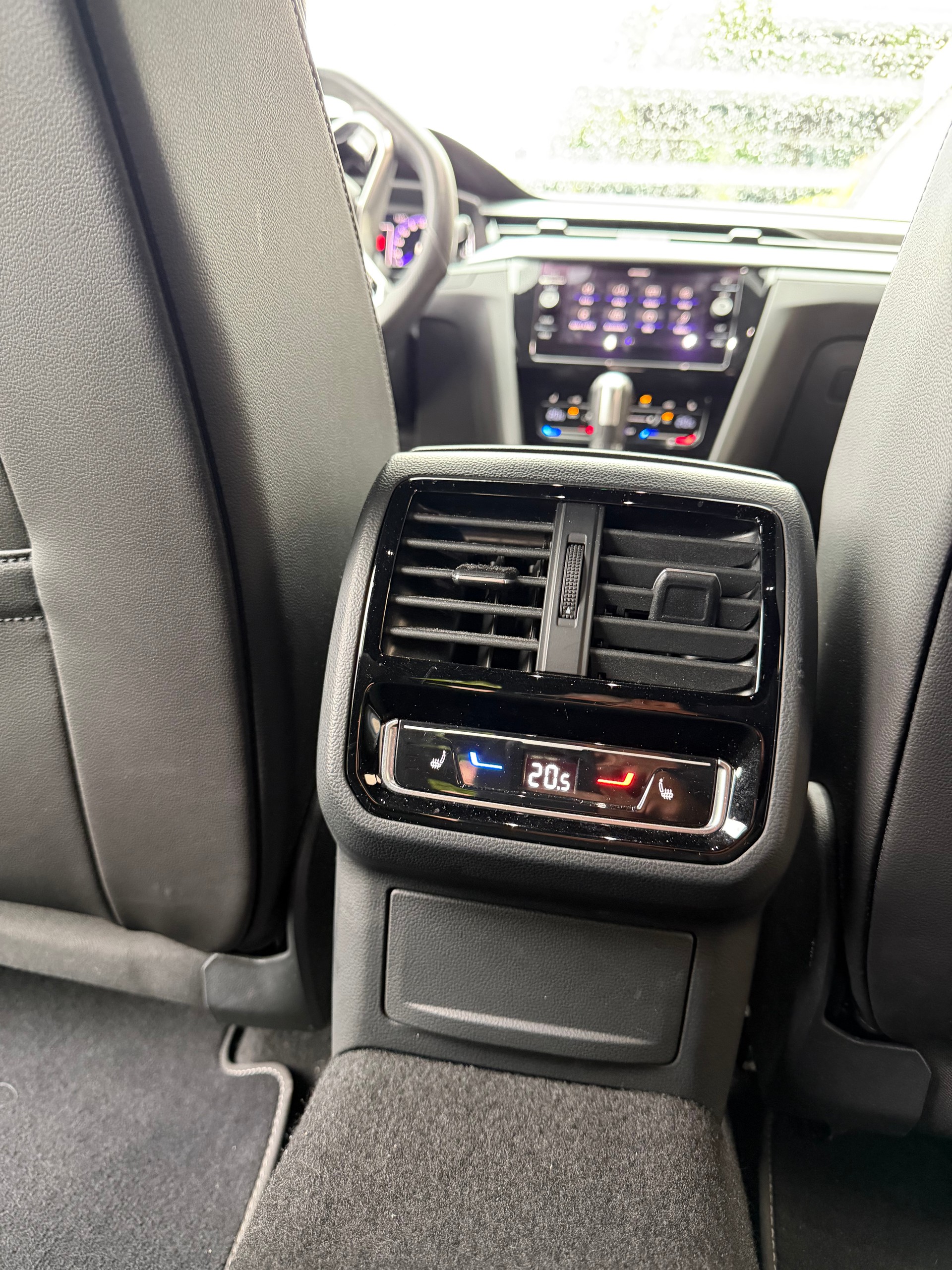 VW SB 2.0 TSI R-Line DSG-image-9