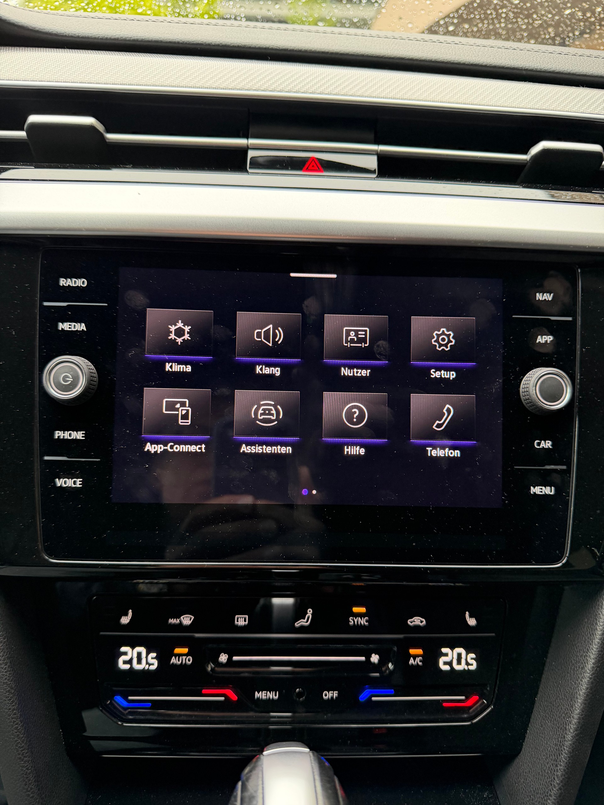 VW SB 2.0 TSI R-Line DSG-image-10