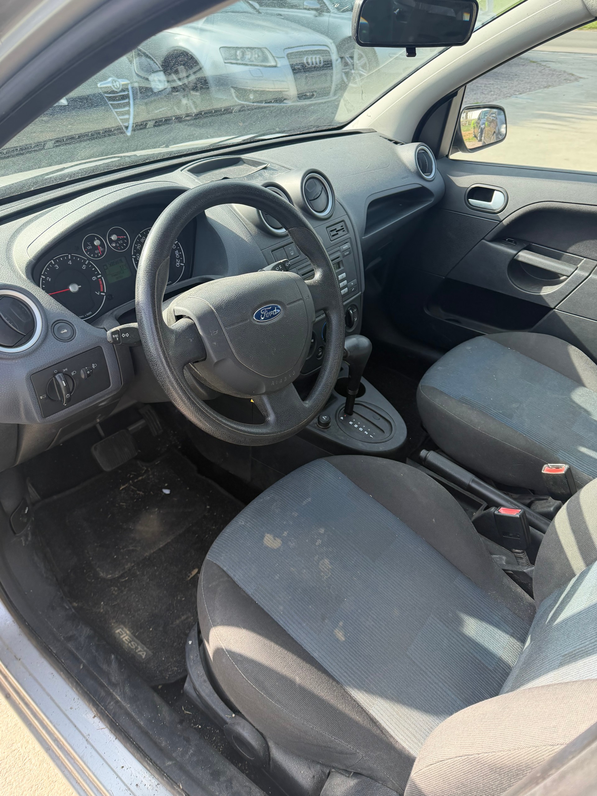 FORD Fiesta 1.6 Automat-image-8