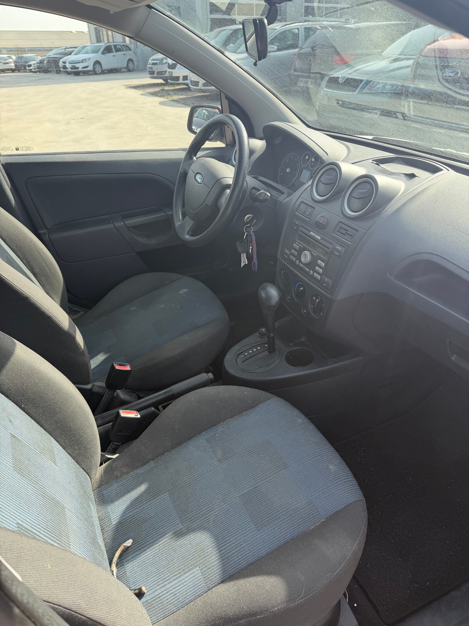 FORD Fiesta 1.6 Automat-image-6