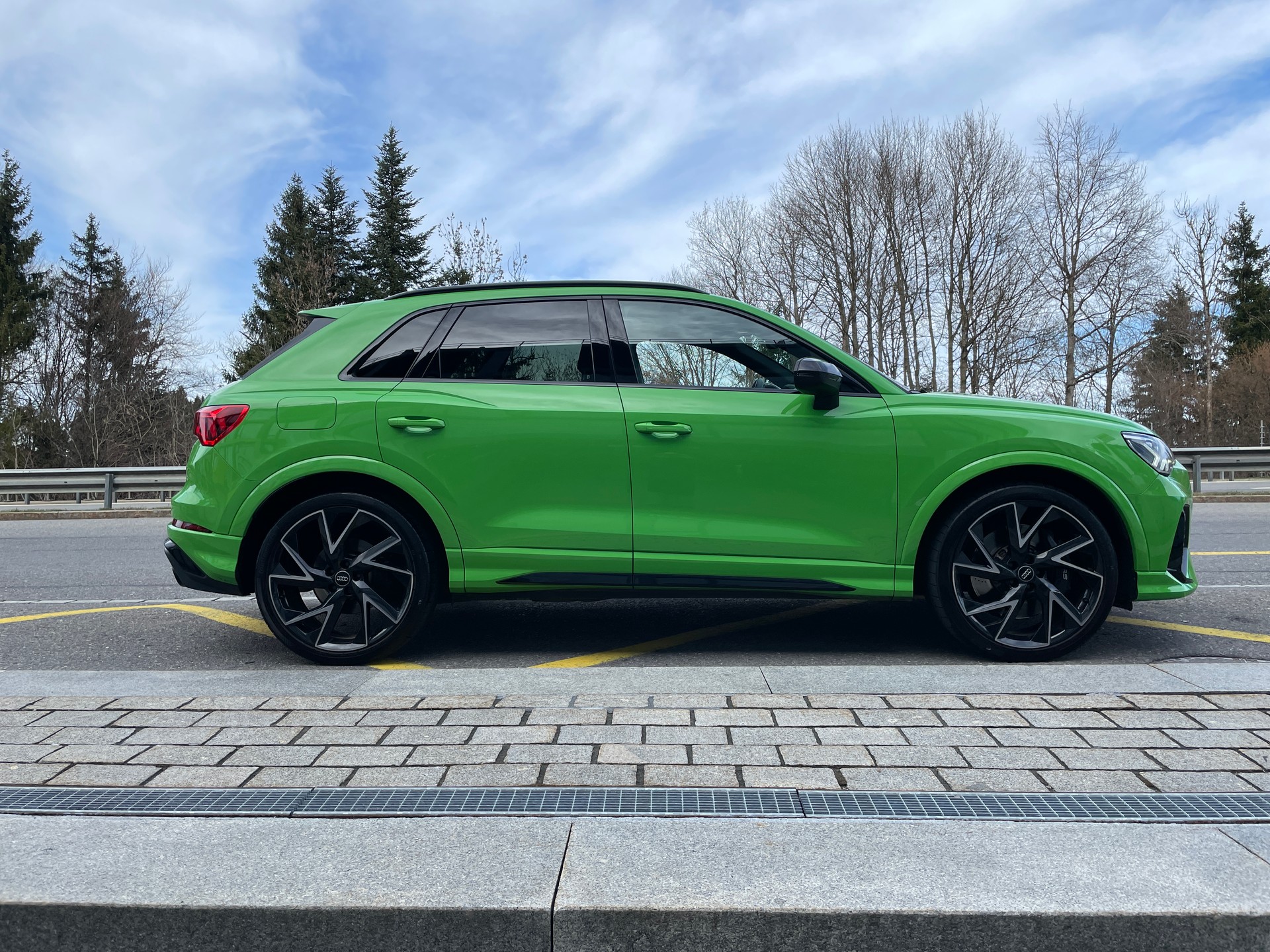 AUDI RS Q3 2.5 TFSI quattro S tronic-image-3