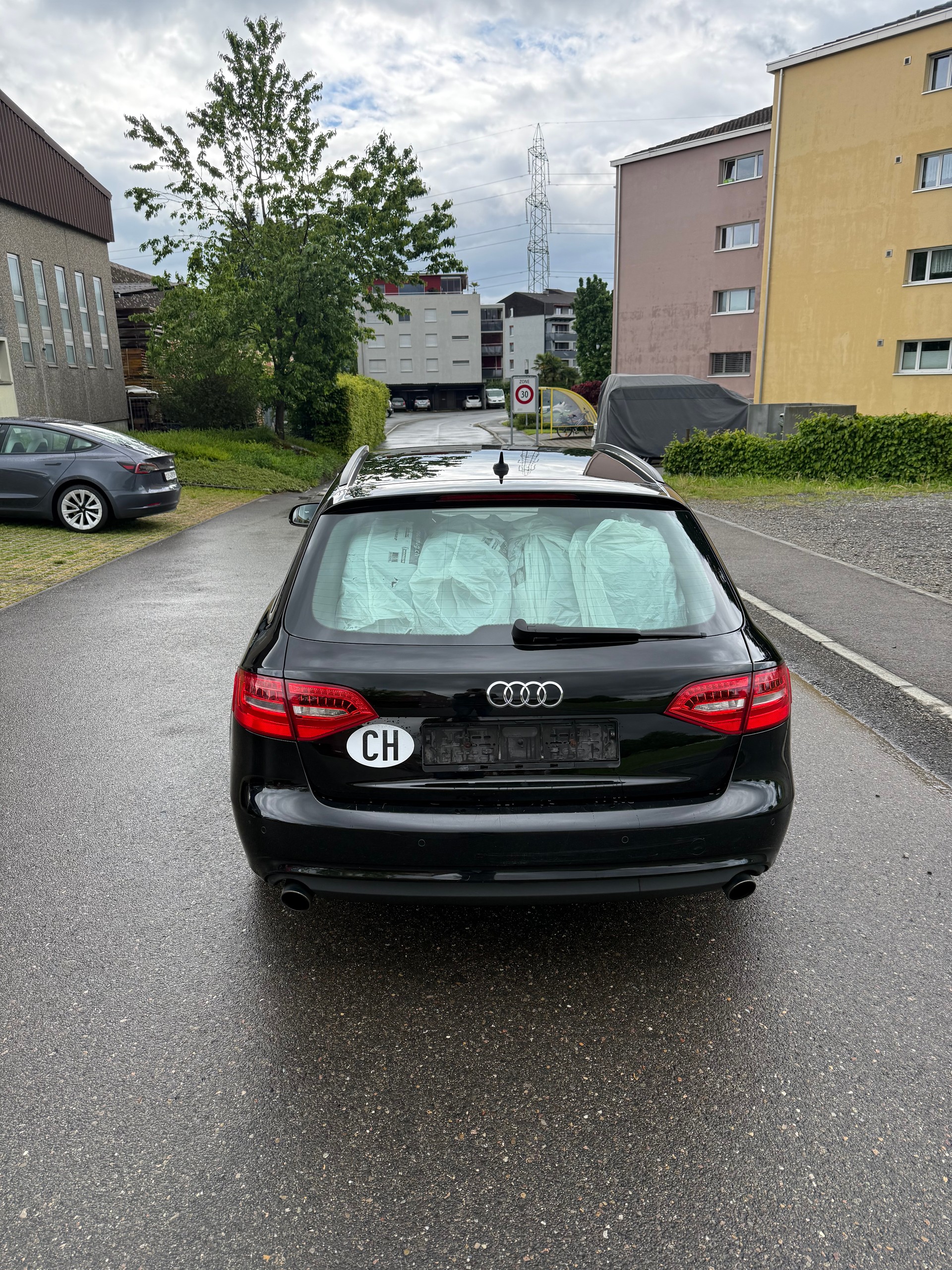 AUDI A4 Avant 2.0 TFSI quattro s-tronic-image-6