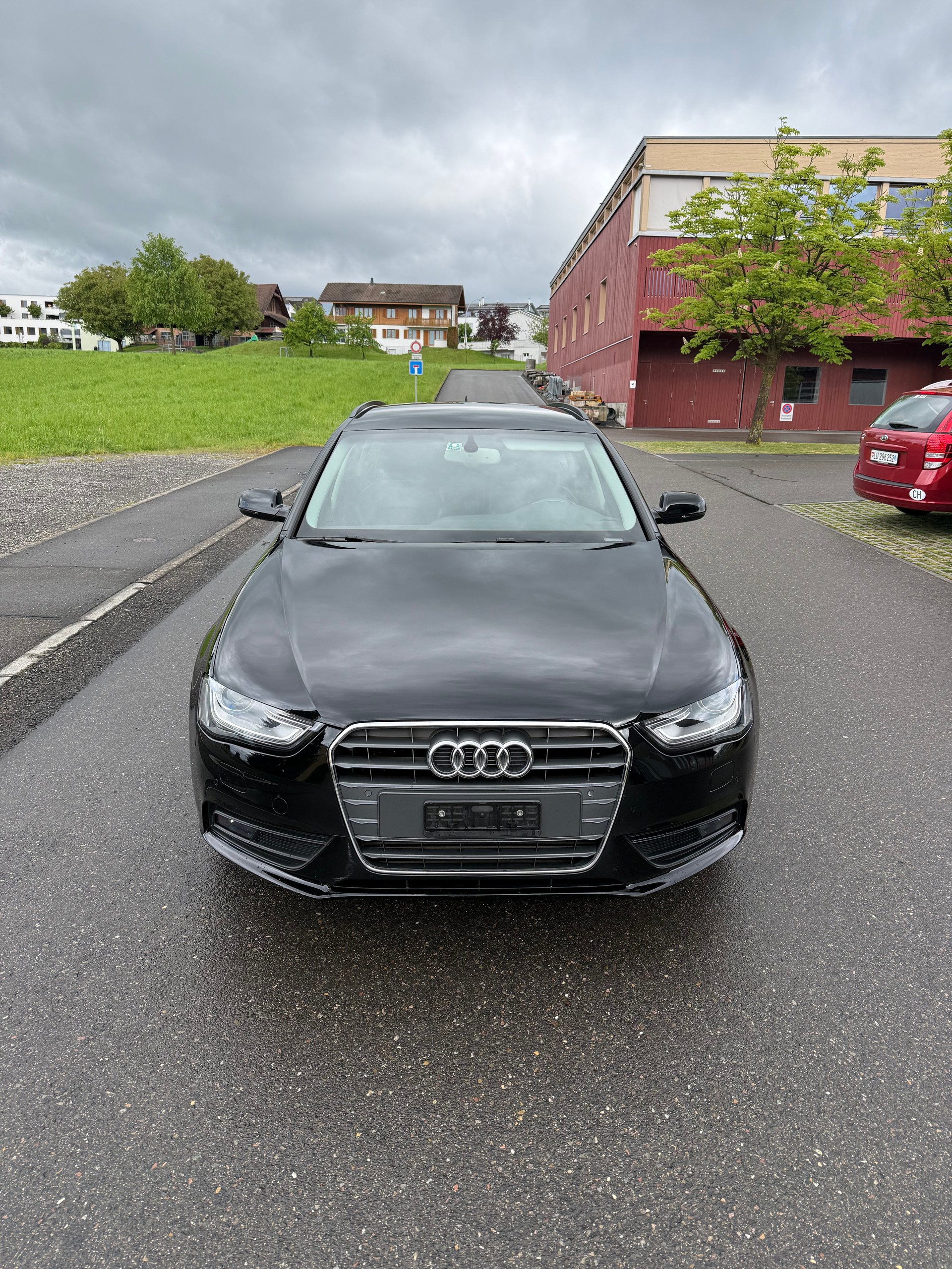 AUDI A4 Avant 2.0 TFSI quattro s-tronic-image-2