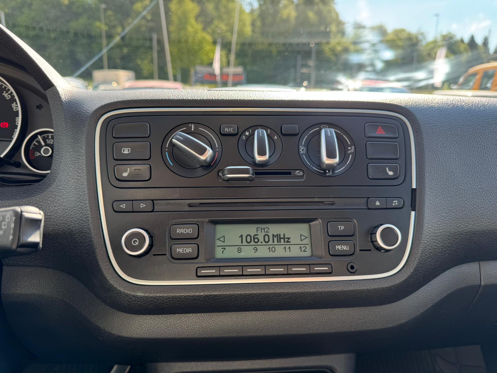SKODA Citigo 1.0 Elegance ASG-image-17