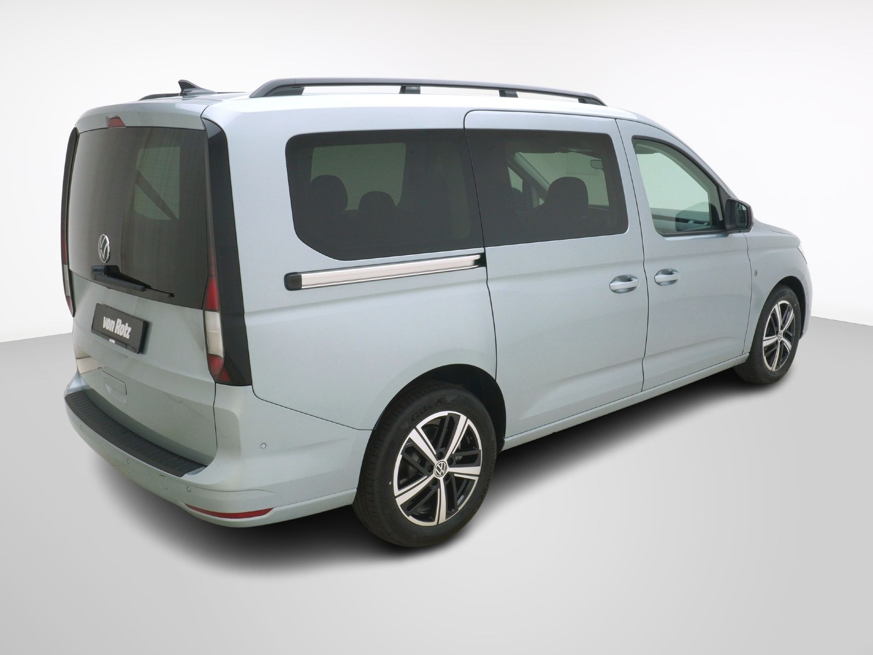 VW Caddy Maxi Outdoor 2.0 TDI 4Motion-image-5