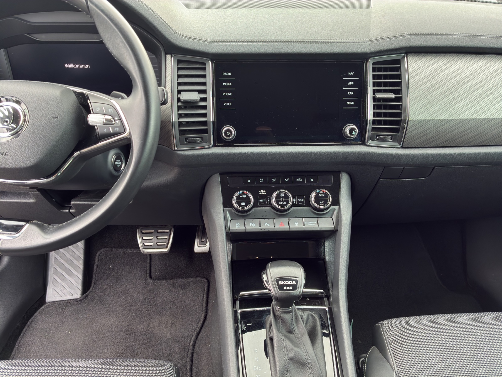 SKODA Kodiaq 2.0 TSI 4x4 Style-image-10