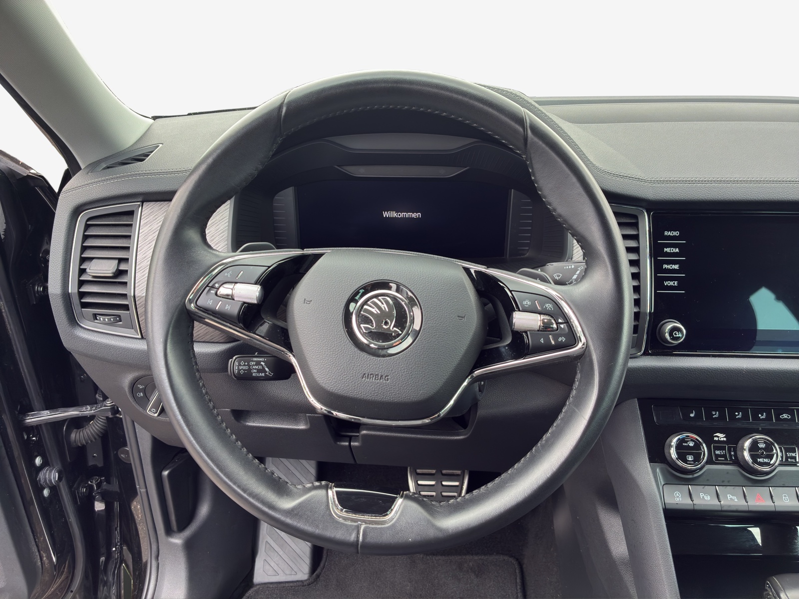 SKODA Kodiaq 2.0 TSI 4x4 Style-image-9