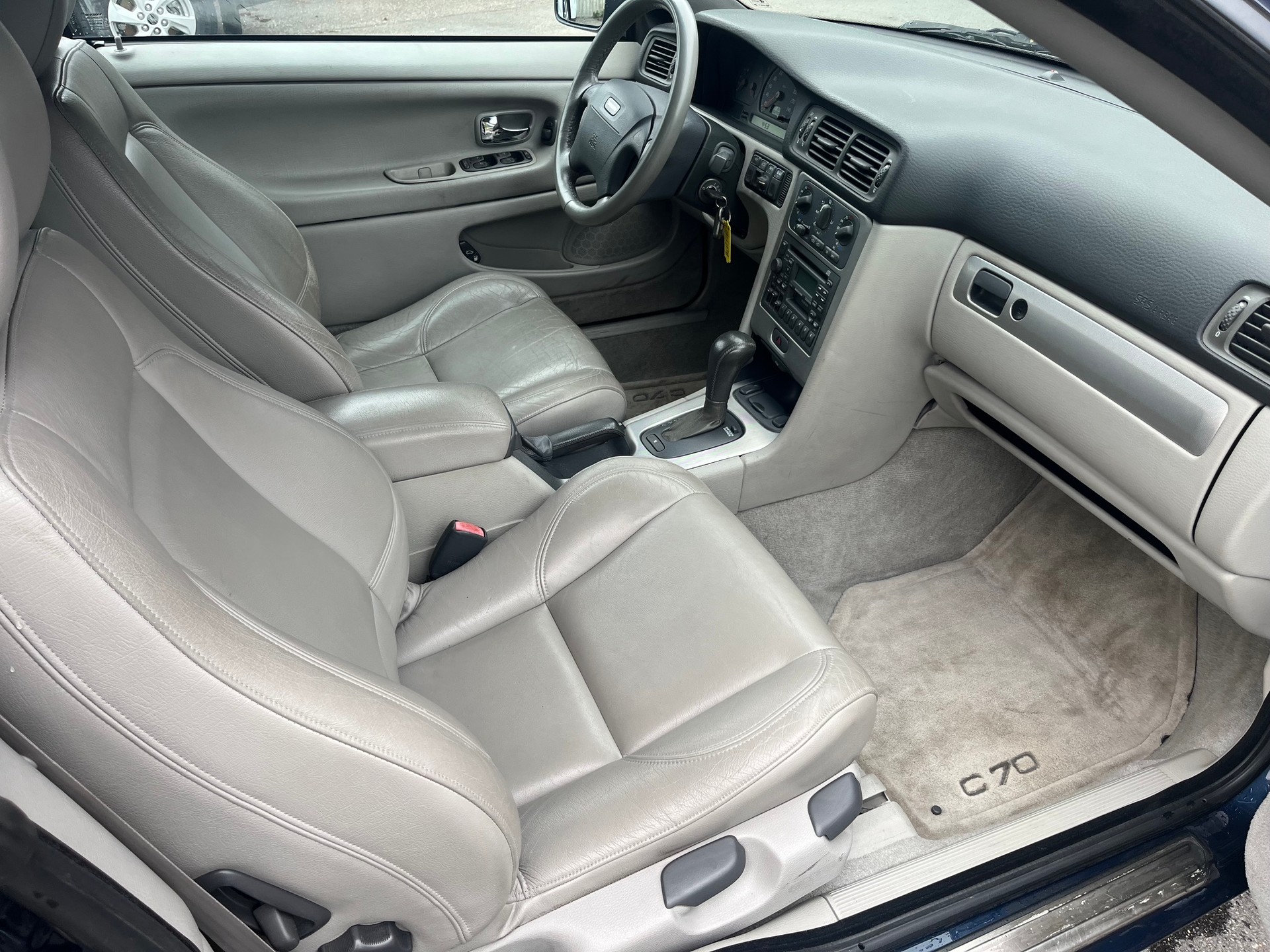 VOLVO C70 Cabriolet 2.0T-image-7