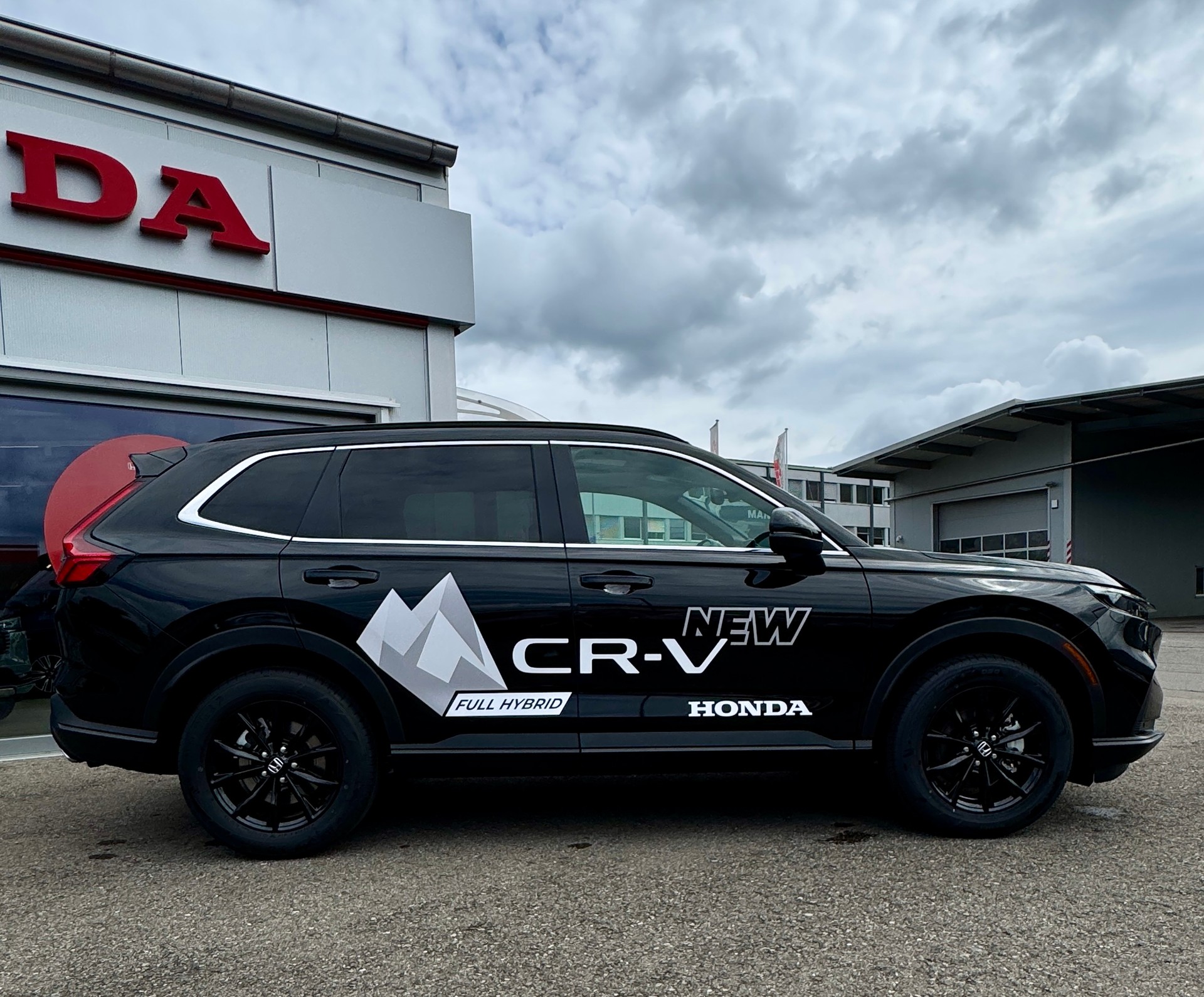HONDA CR-V 2.0i MMD Hybrid Elegance 4WD Automatic Modell 2027 1.9% Leasing Aktion unschlagbar mit 8 Jahren Garantie-showroom-element-3