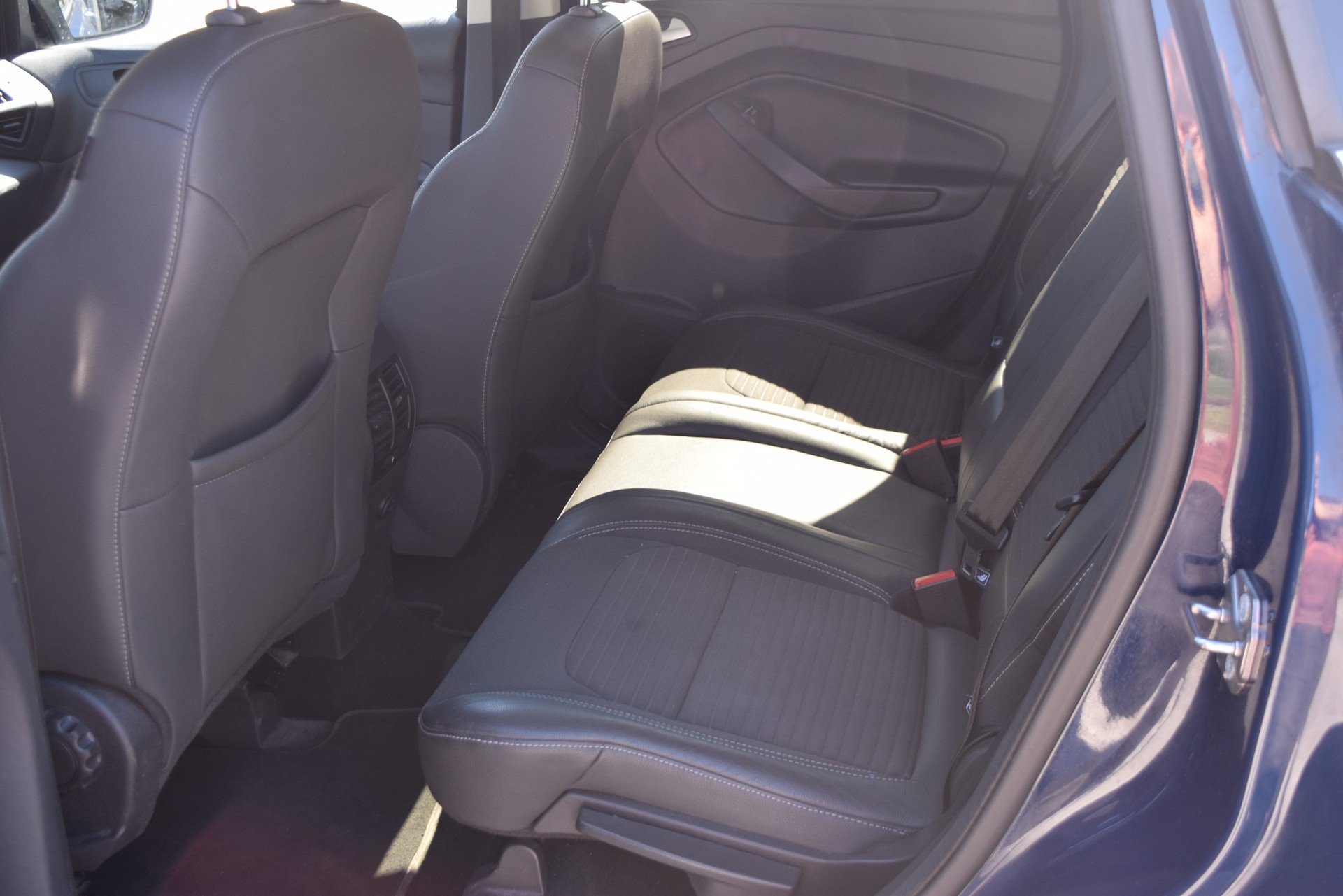 FORD Kuga 2.0 TDCi ST Line High 4WD PowerShift-image-16