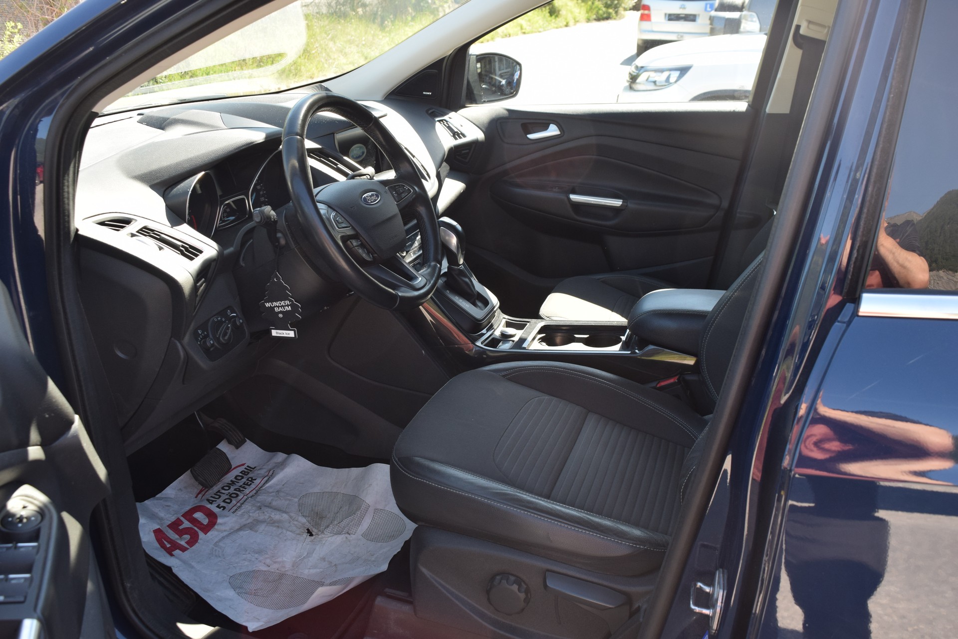 FORD Kuga 2.0 TDCi ST Line High 4WD PowerShift-image-17