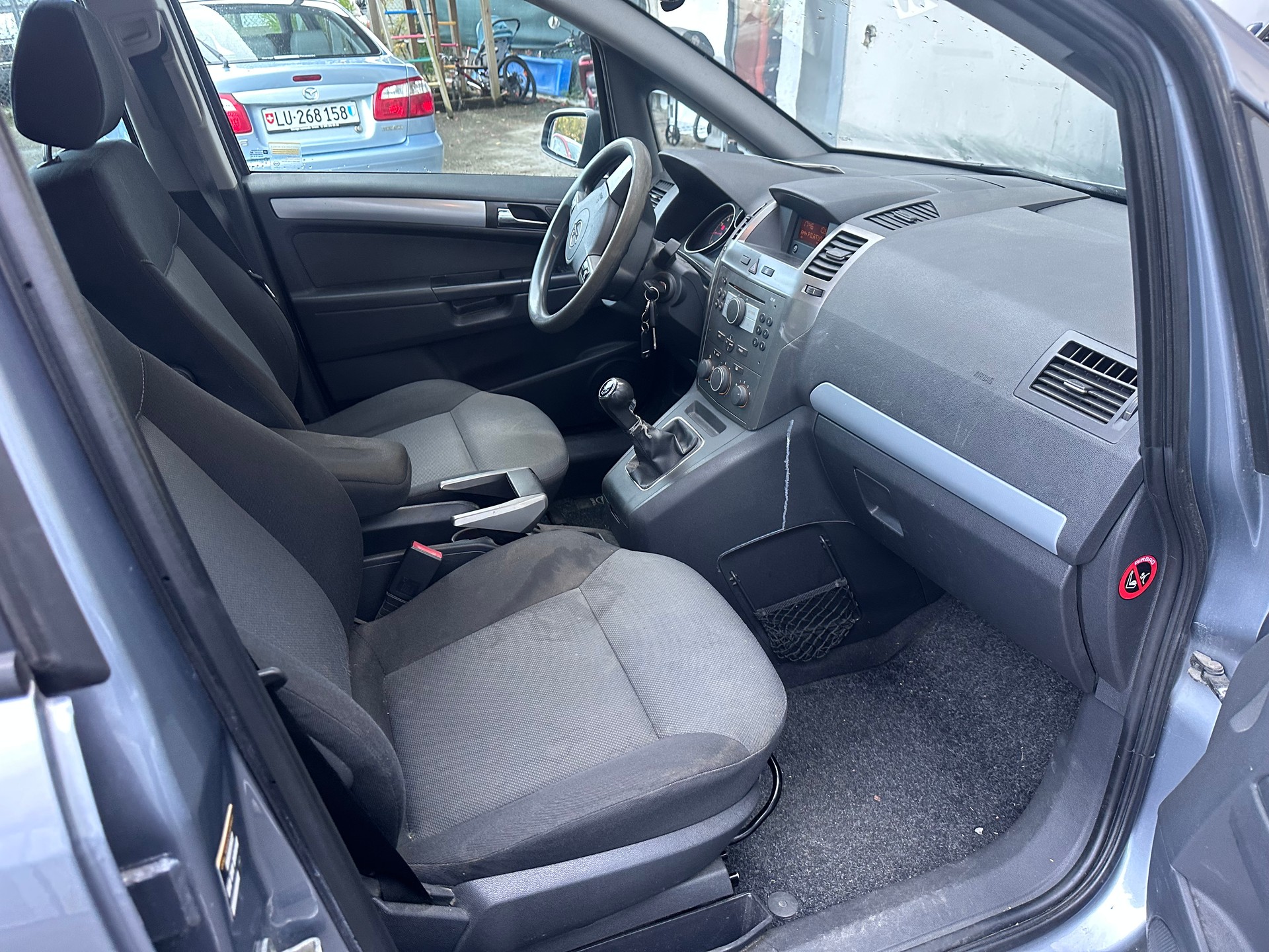OPEL Zafira 1.8i 16V Cosmo-image-7