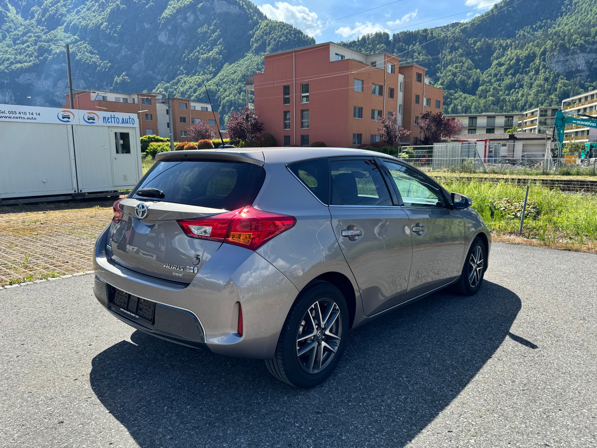 TOYOTA Auris 1.8 16V HSD Linea Sol-image-3