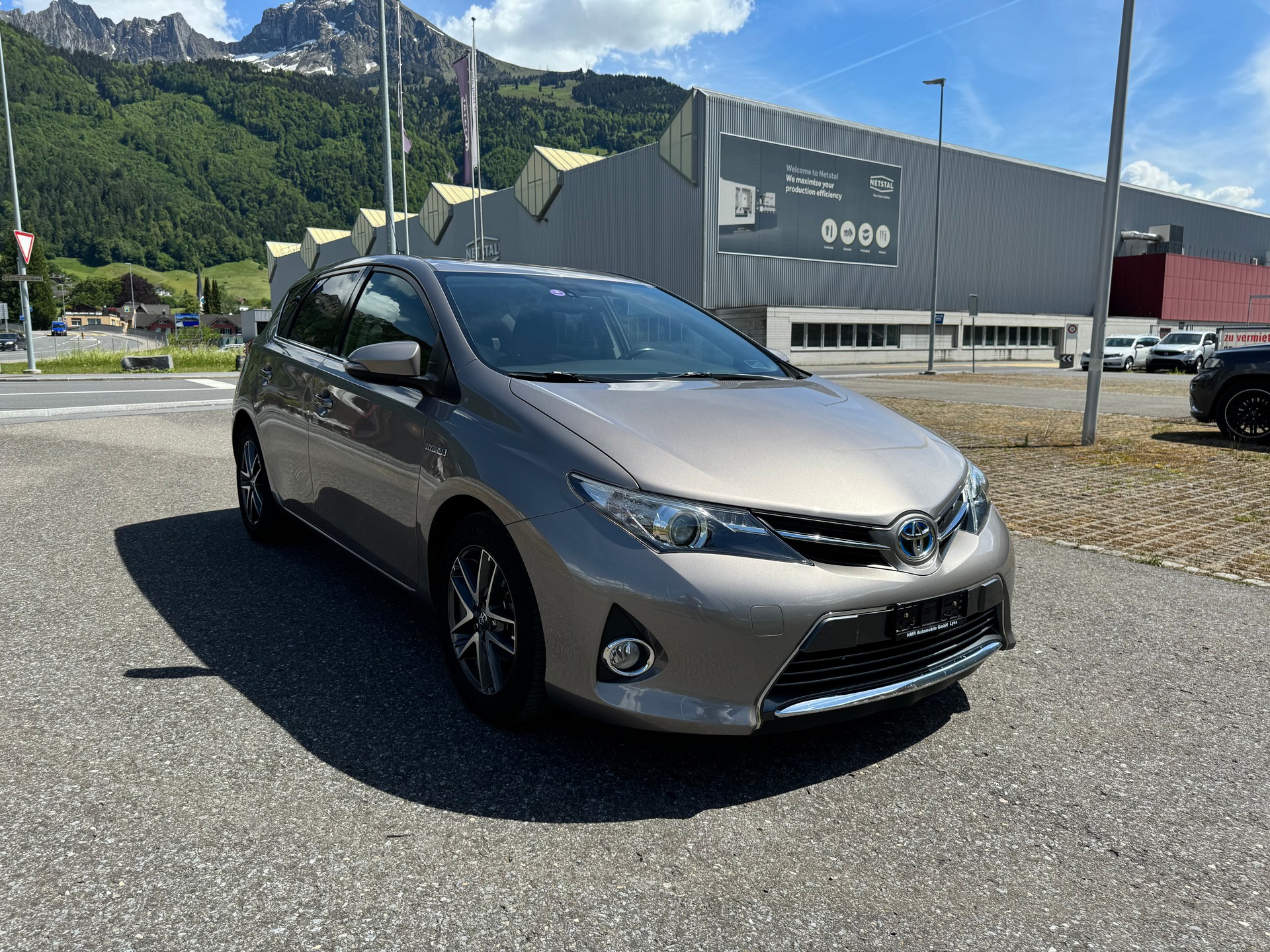 TOYOTA Auris 1.8 16V HSD Linea Sol-image-2