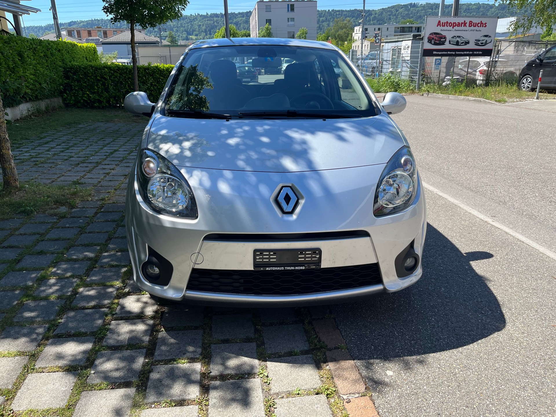 RENAULT Twingo 1.2 16V Initiale Quickshift-image-1