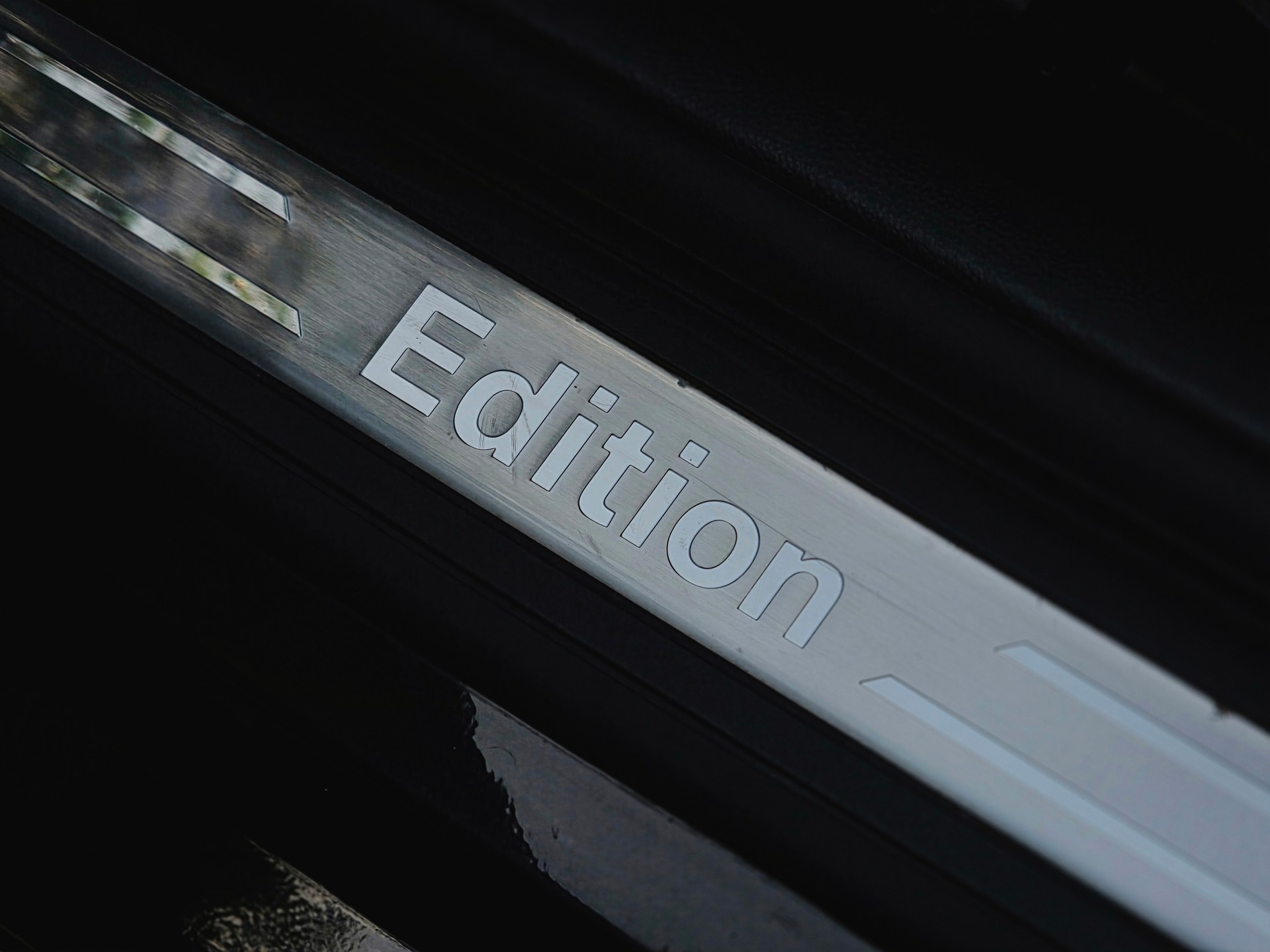 BMW 335i Cabriolet DSG * CH-Fahrzeug * M-Sport * Edition *-image-9