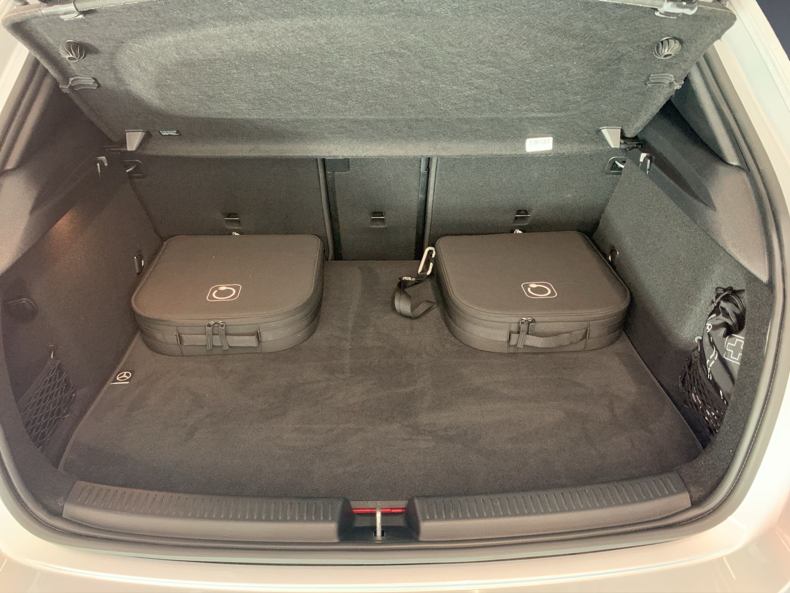 Image MERCEDES-BENZ A-250 A 250 e 8G-DCT