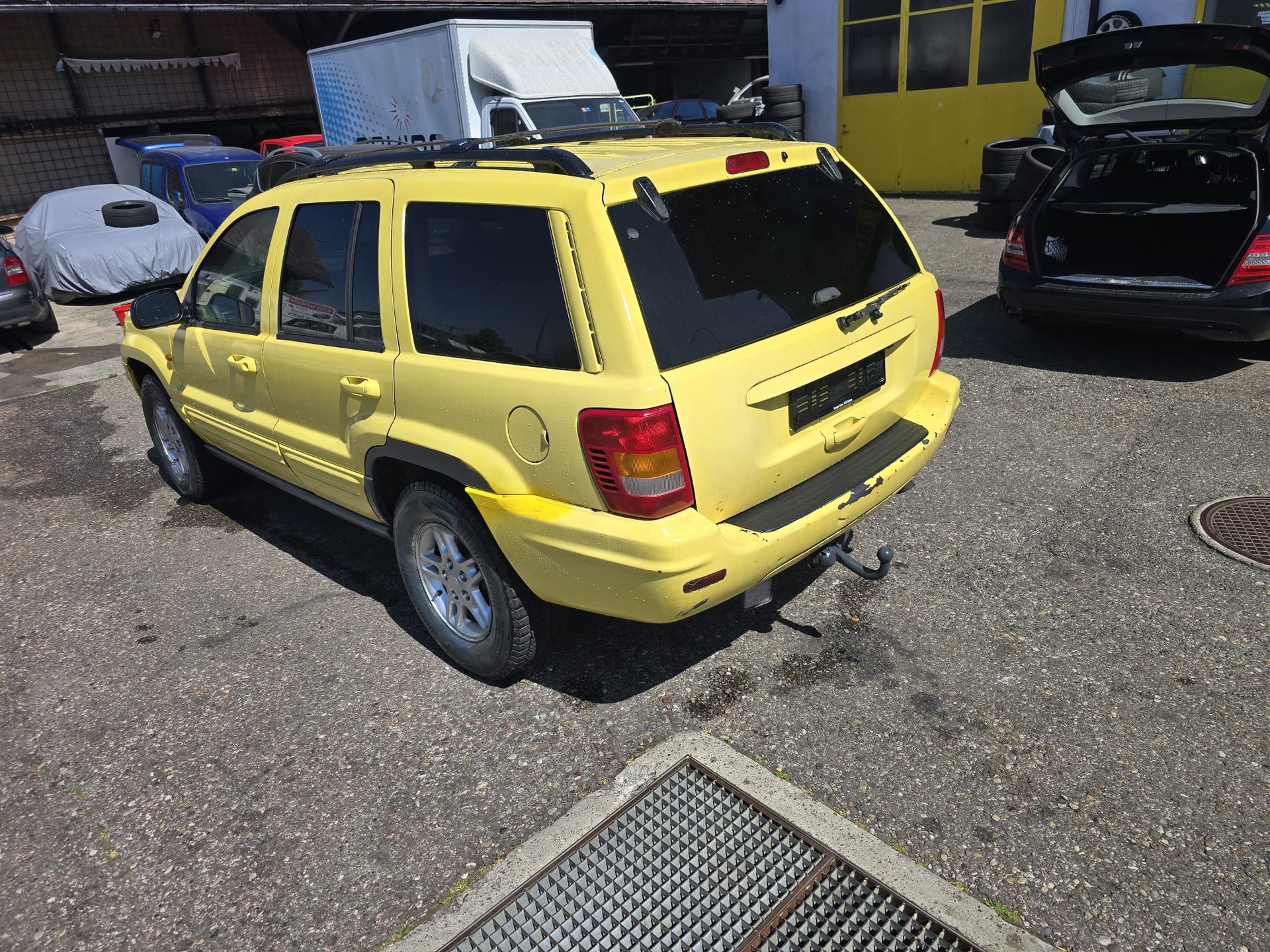 JEEP Grand Cherokee 4.7 Limited Automatic-image-3