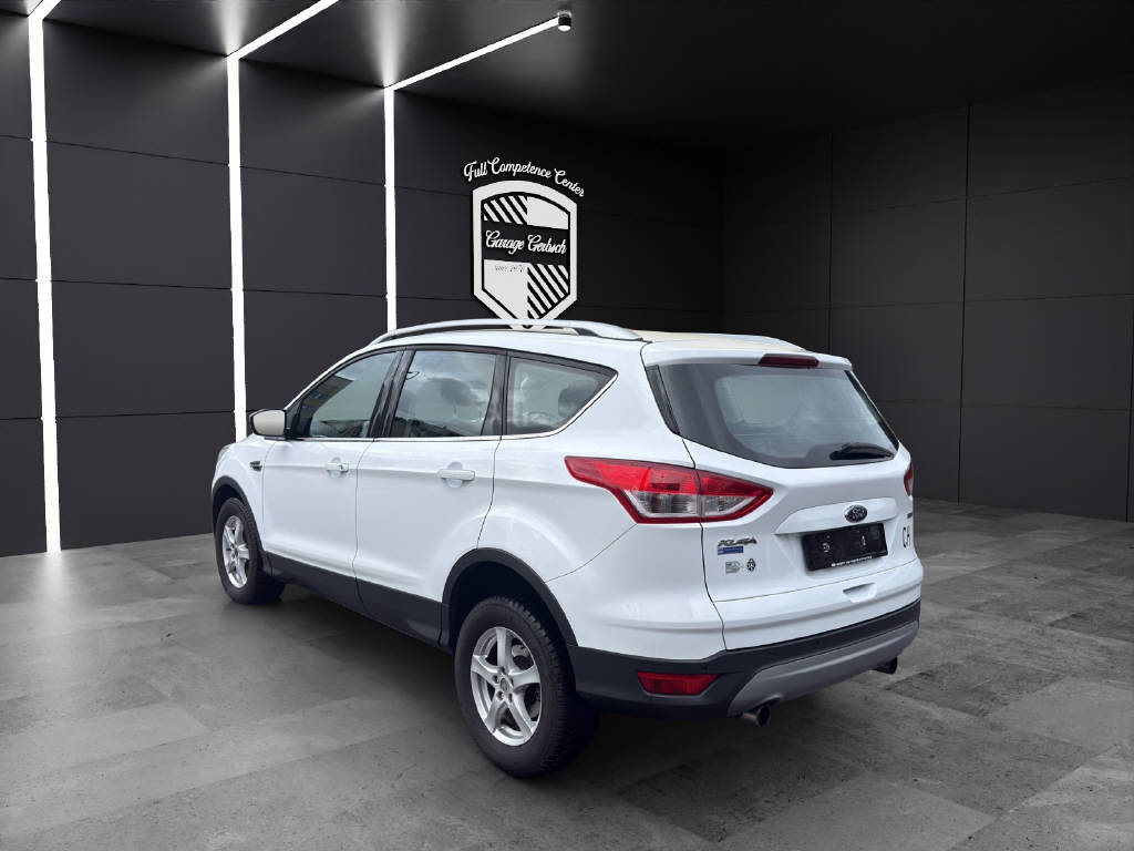 FORD Kuga 1.6 EcoB Titanium-image-3