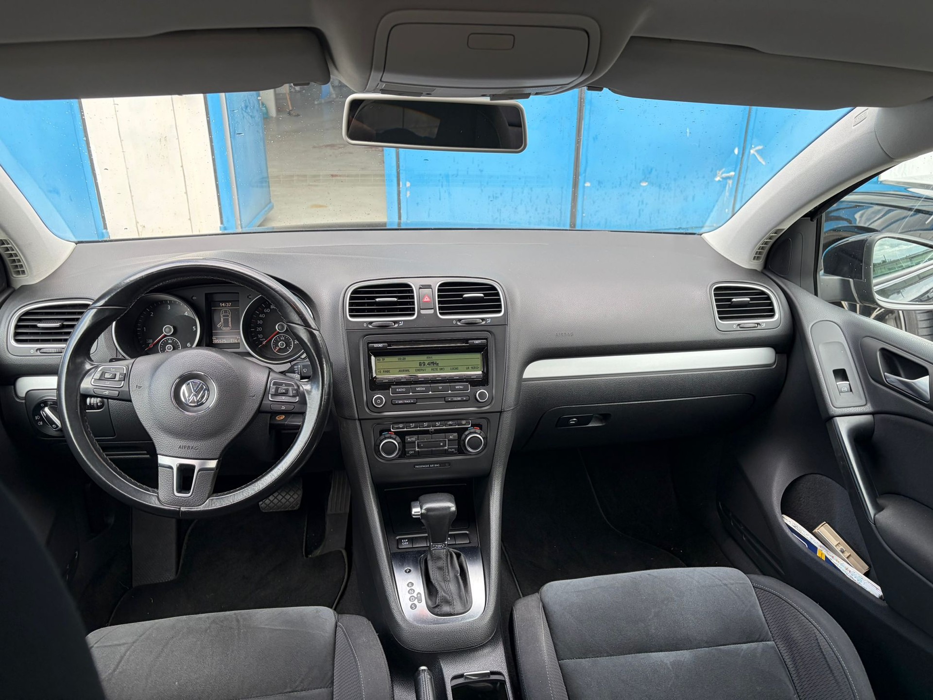 VW Golf 2.0 TDI Highline DSG-image-8