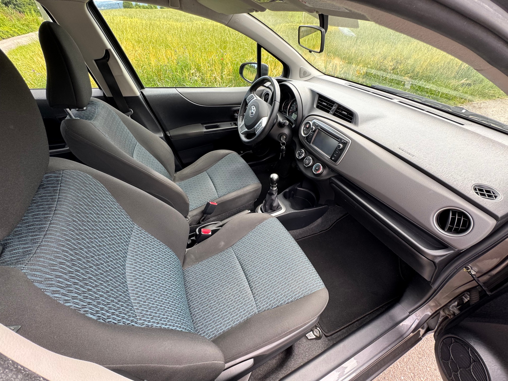 TOYOTA Yaris 1.33 Luna * Anhängerkupplung *-image-15