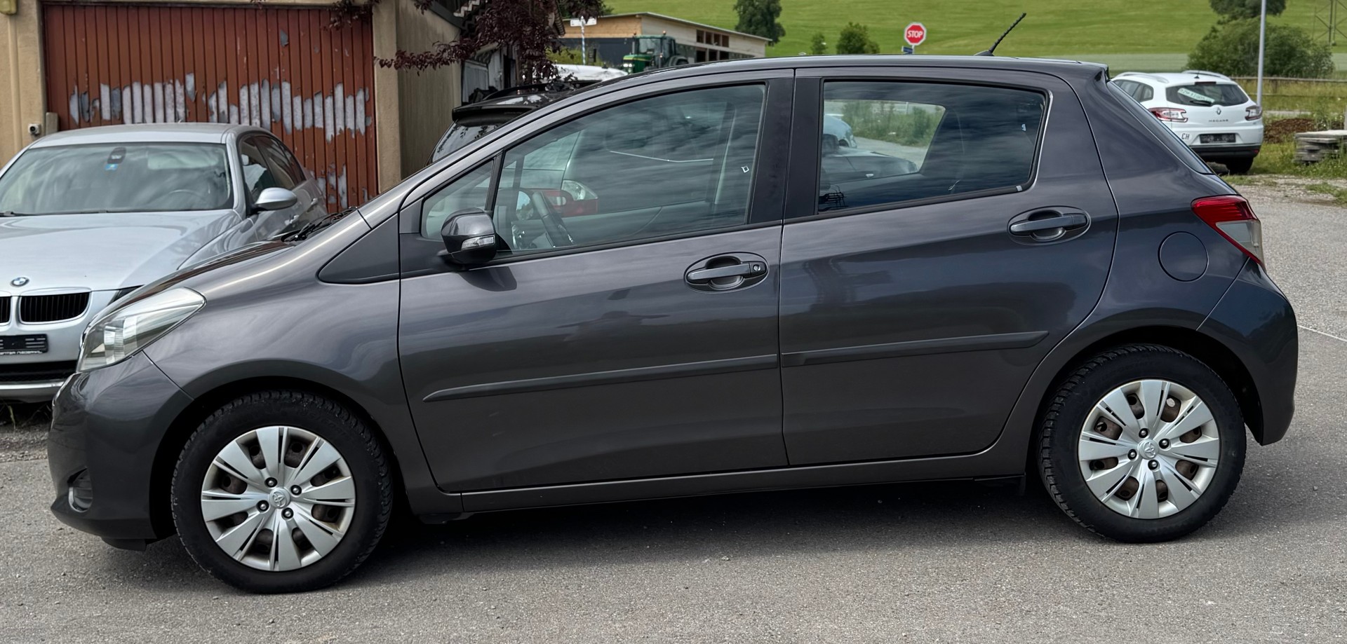 TOYOTA Yaris 1.33 Luna * Anhängerkupplung *-image-3