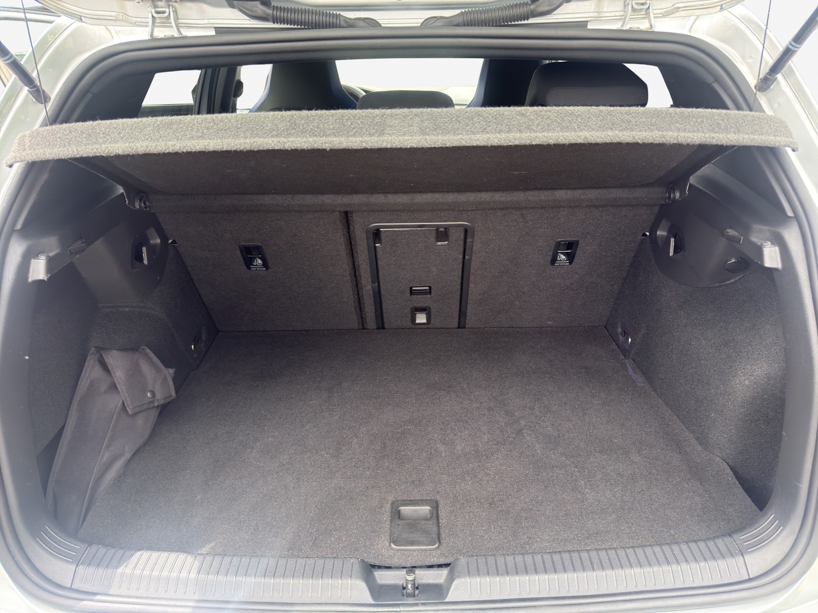 VW Golf 1.4 TSI PHEV GTE-image-12