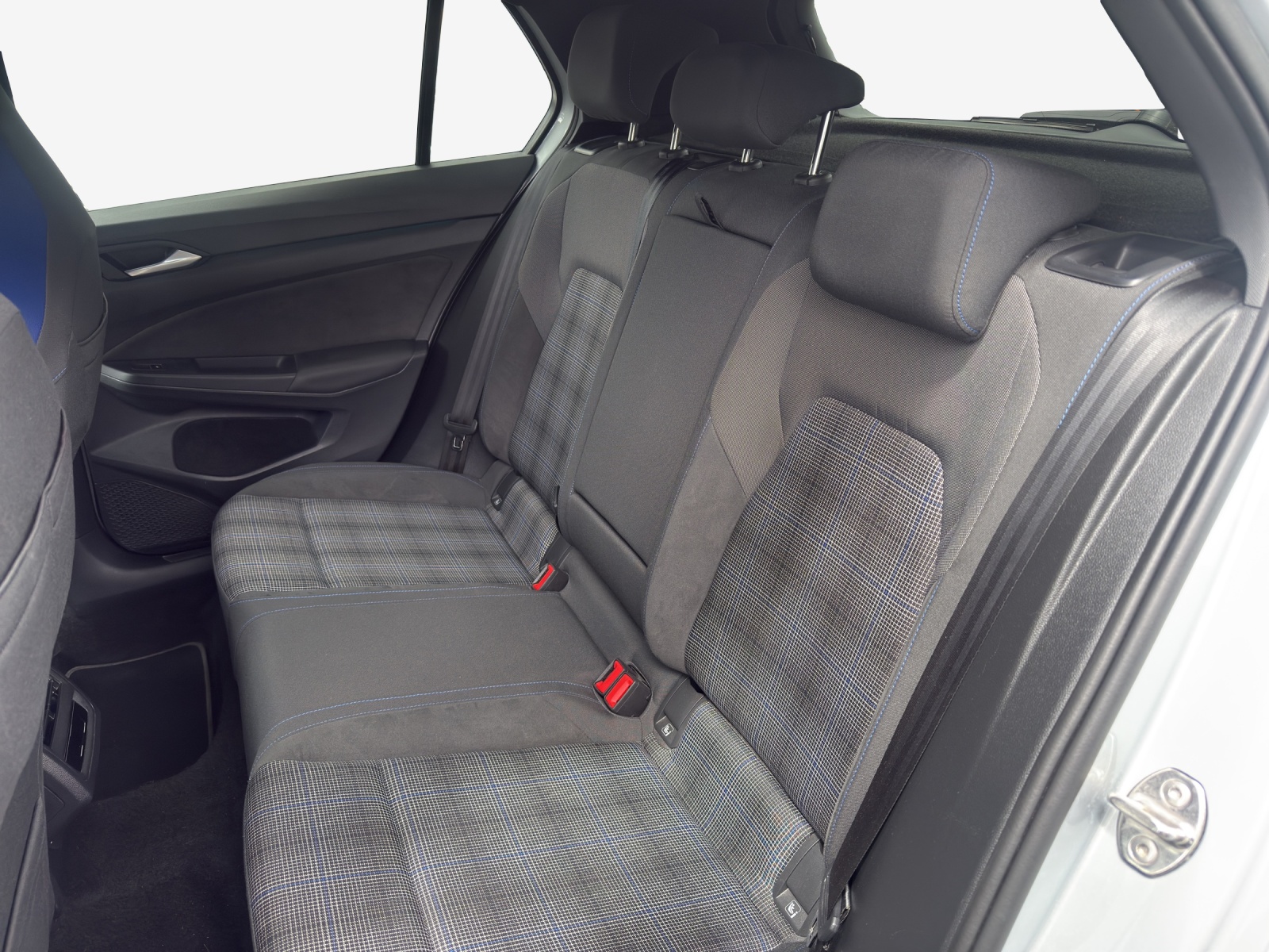 VW Golf 1.4 TSI PHEV GTE-image-11