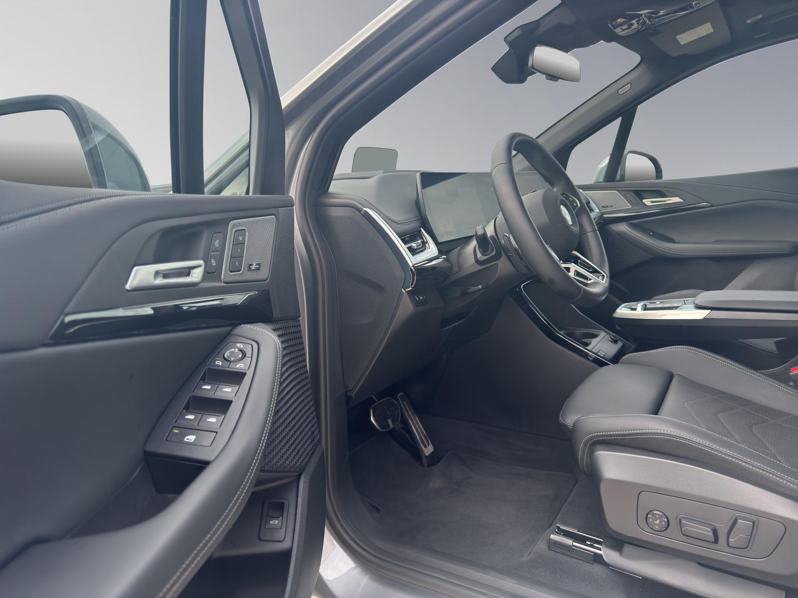 BMW 223d xDrive SDKG Active Tourer-image-4
