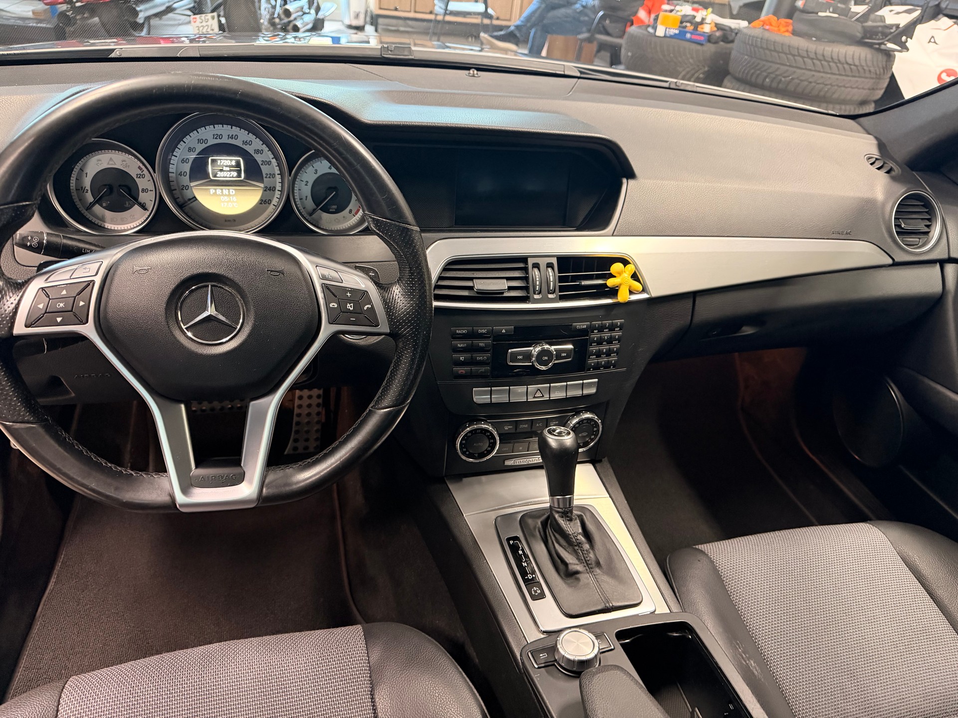 MERCEDES-BENZ C 180 BlueEfficiency Elégance 7G-Tronic-image-5
