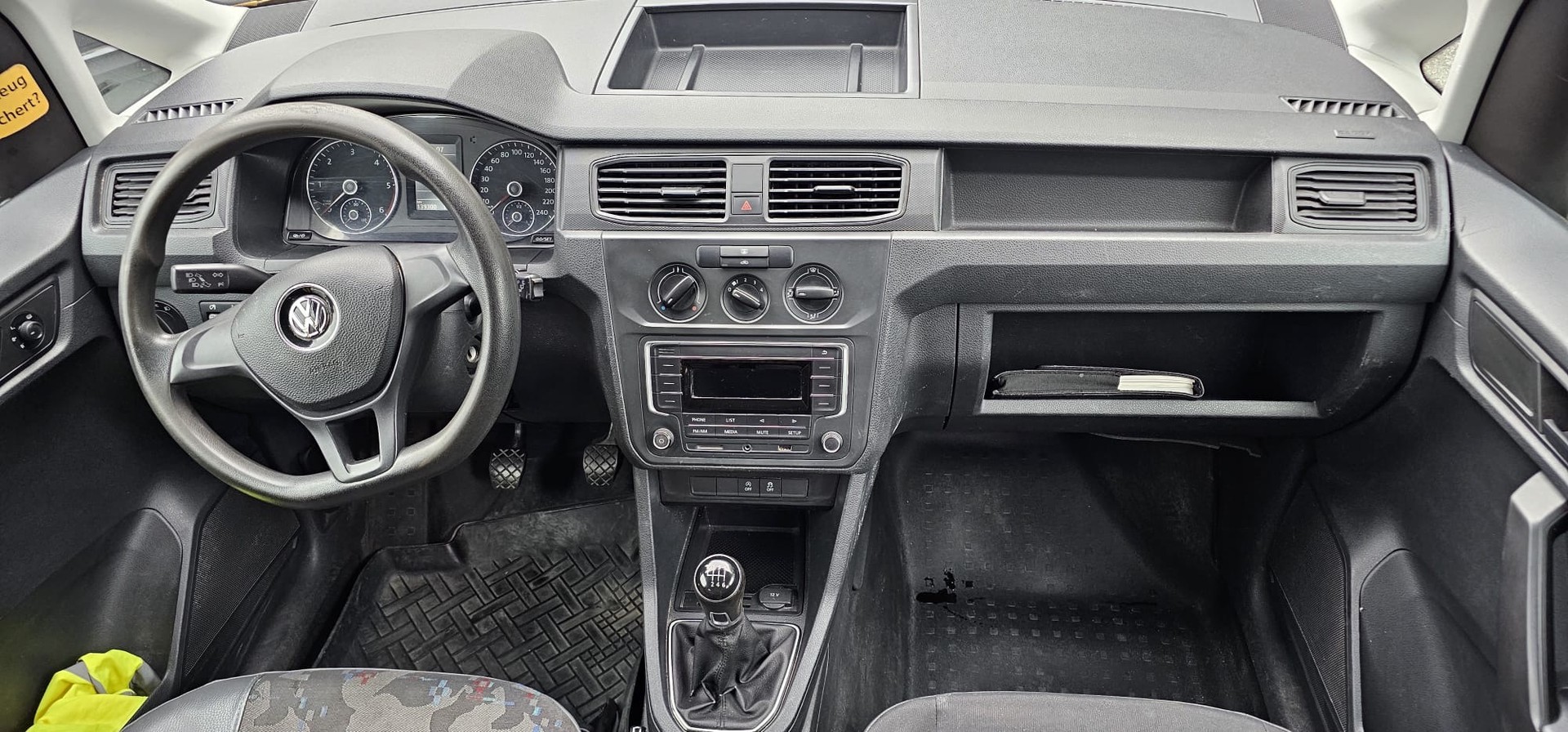 VW Caddy 2.0TDI BlueMotion Technology-image-10